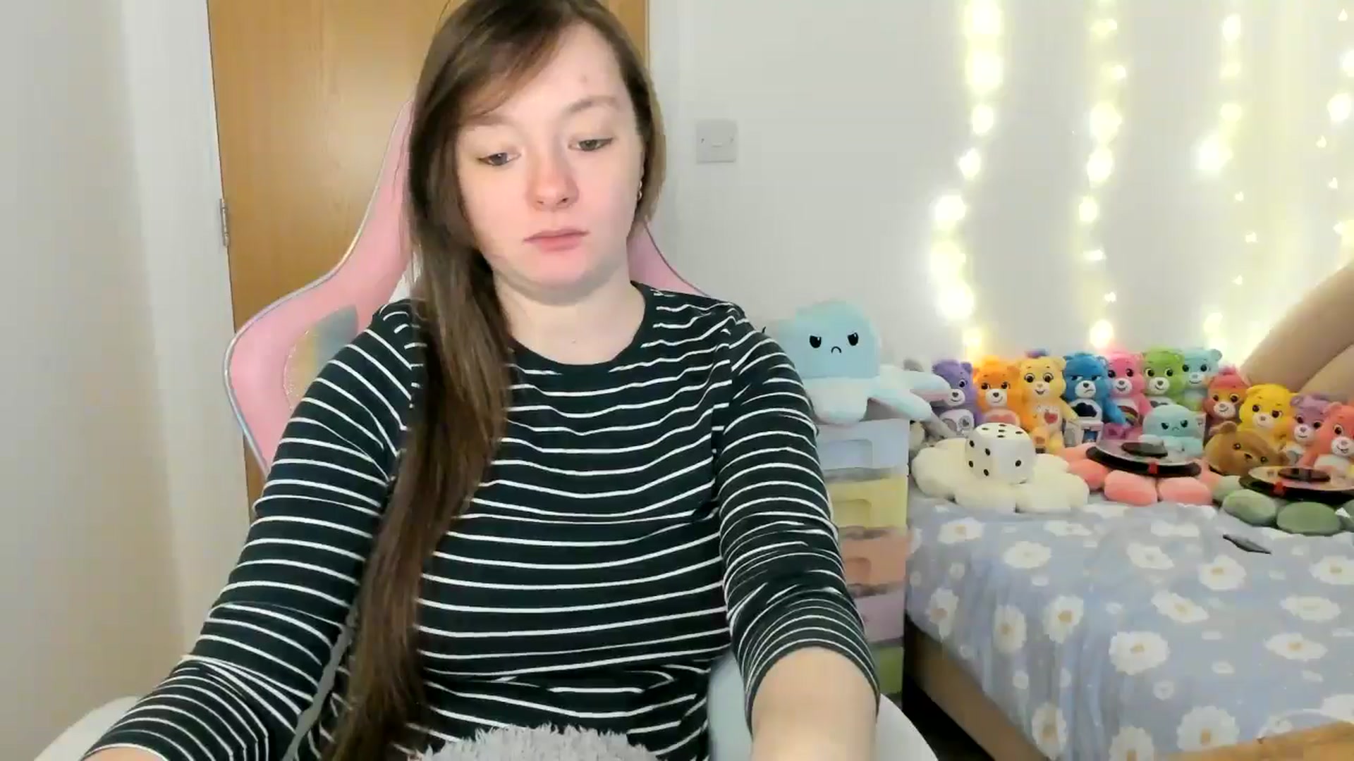 Gallery image thumbnail from JessieBear_'s myfreecams stream on, 12/09/2024, 17:24 image 7 of 20