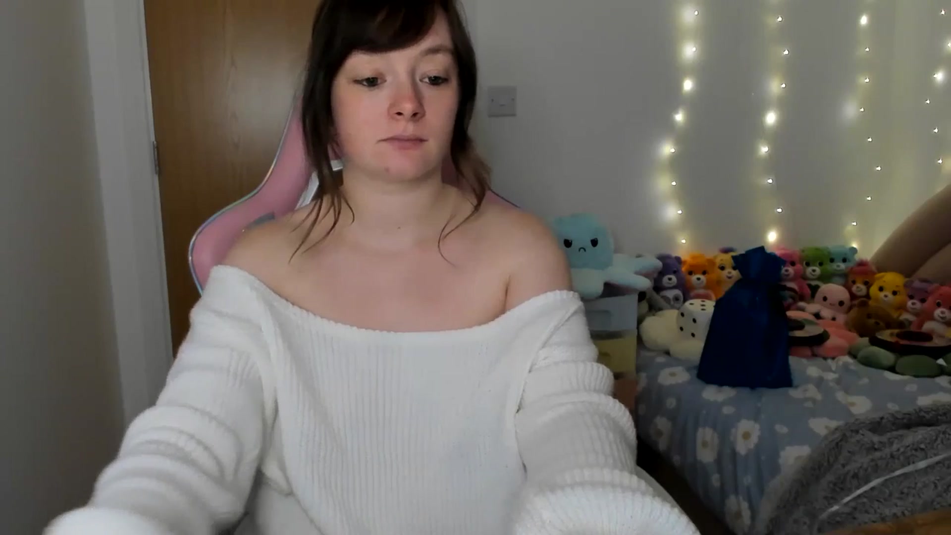 Gallery image thumbnail from JessieBear_'s myfreecams stream on, 12/12/2024, 18:02 image 9 of 20