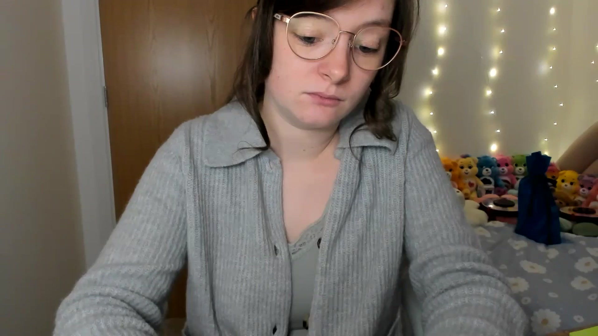 Gallery image thumbnail from JessieBear_'s myfreecams stream on, 12/17/2024, 17:49 image 5 of 20