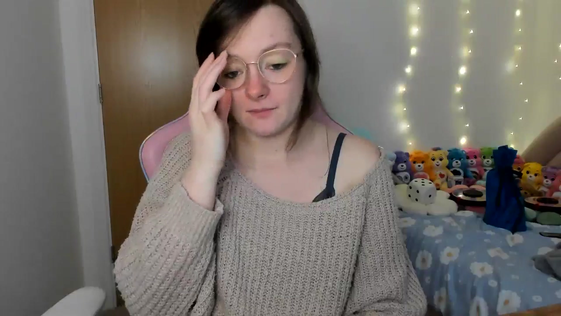 Gallery image thumbnail from JessieBear_'s myfreecams stream on, 12/20/2024, 16:09 image 16 of 20
