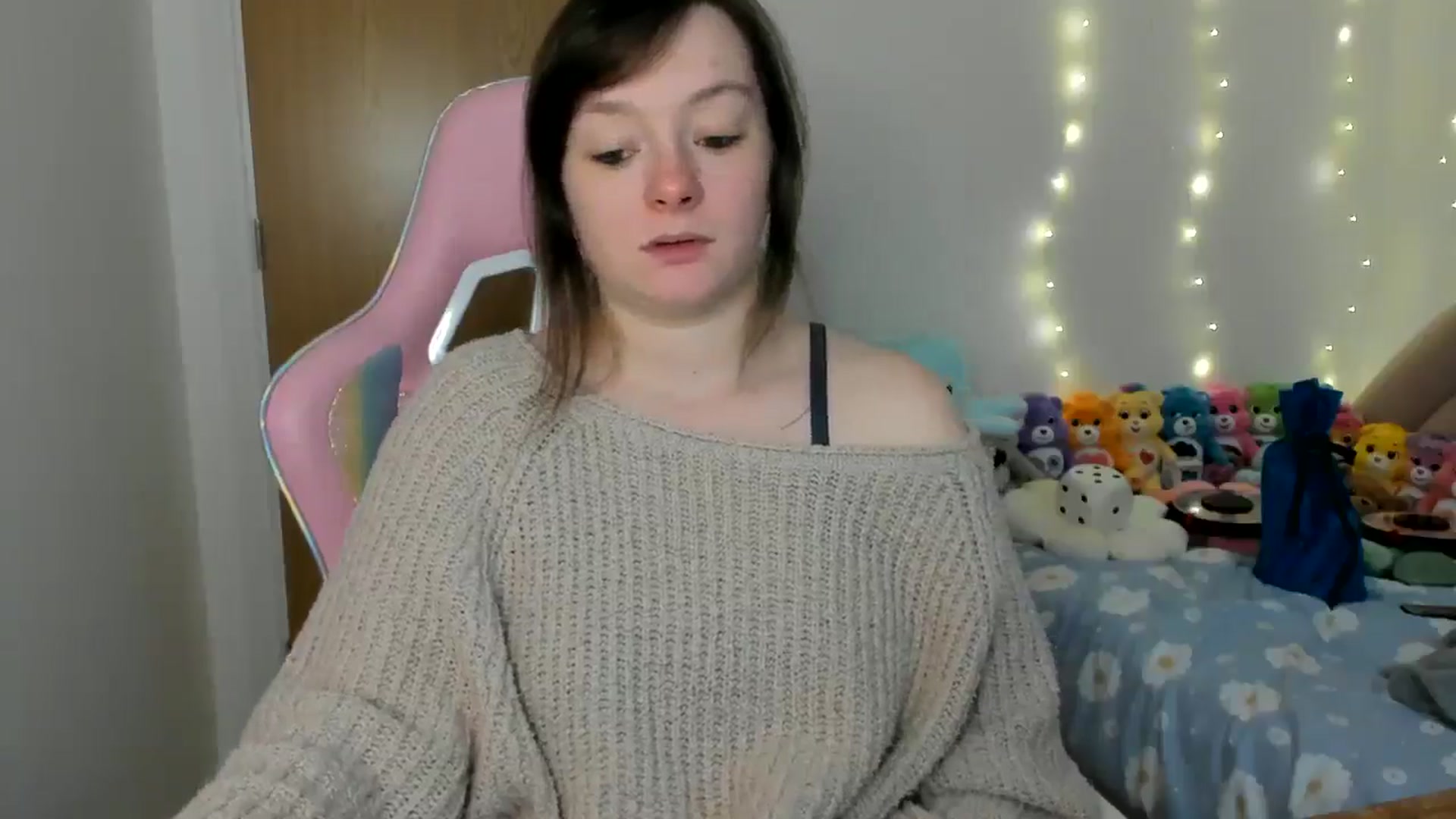 Gallery image thumbnail from JessieBear_'s myfreecams stream on, 12/20/2024, 16:09 image 5 of 20