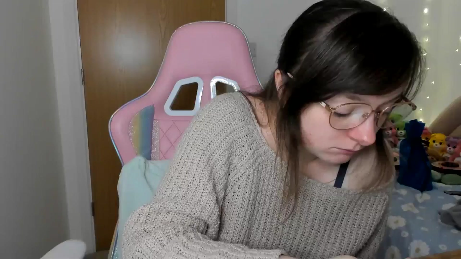 Gallery image thumbnail from JessieBear_'s myfreecams stream on, 12/20/2024, 16:20 image 15 of 20
