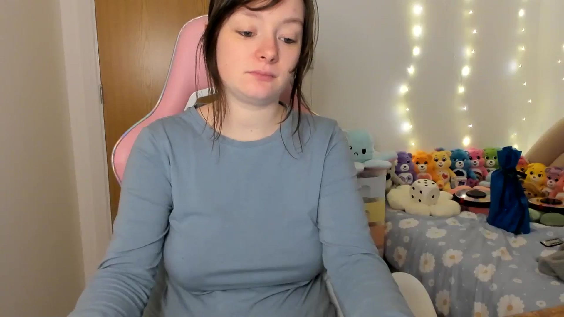 Gallery image thumbnail from JessieBear_'s myfreecams stream on, 12/23/2024, 16:49 image 15 of 20