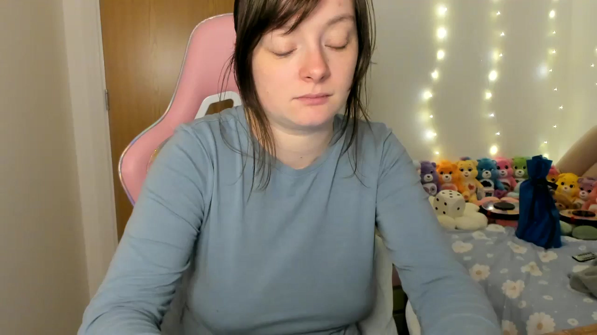 Gallery image thumbnail from JessieBear_'s myfreecams stream on, 12/23/2024, 16:49 image 14 of 20