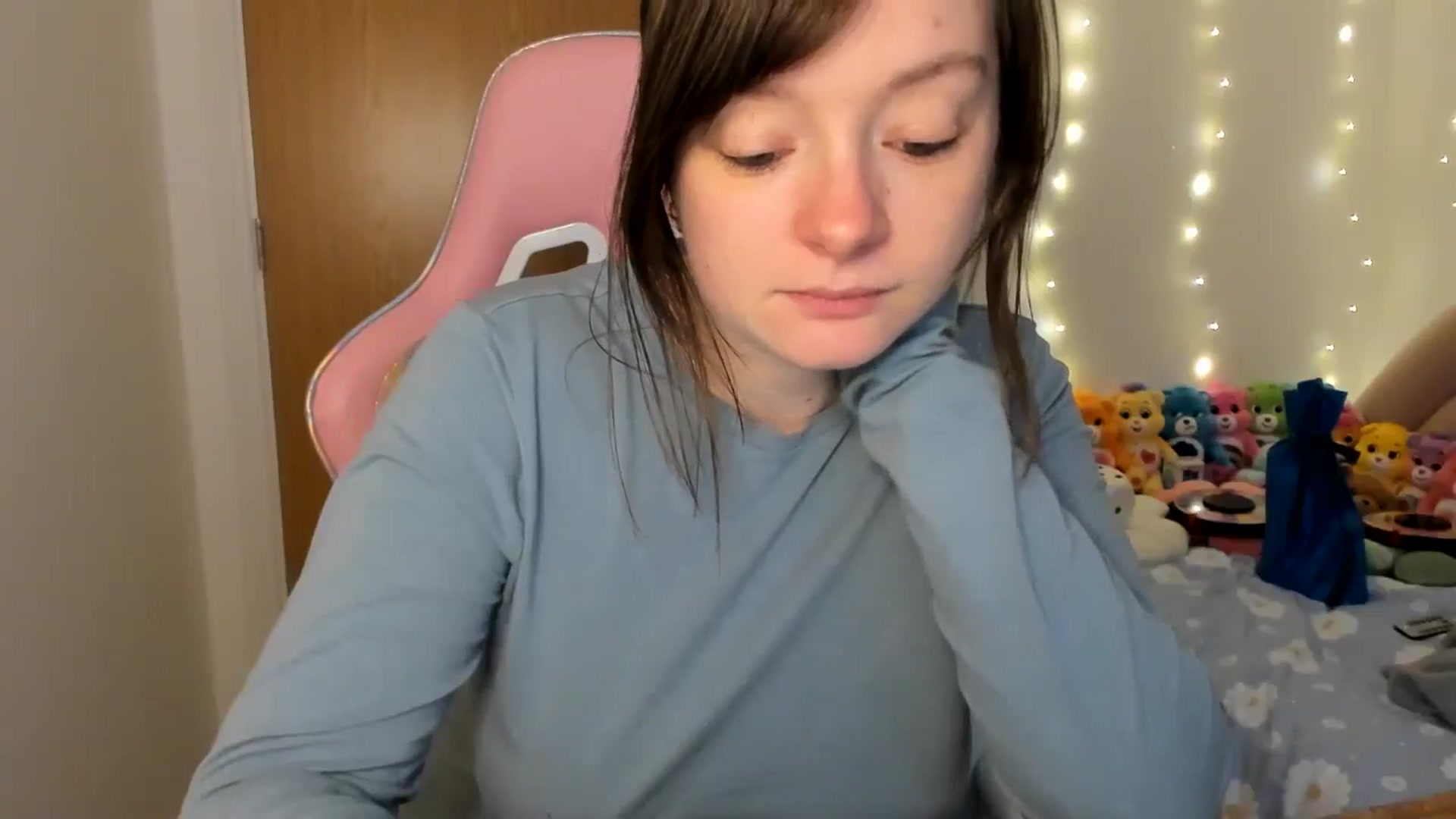 Gallery image thumbnail from JessieBear_'s myfreecams stream on, 12/23/2024, 16:49 image 6 of 20