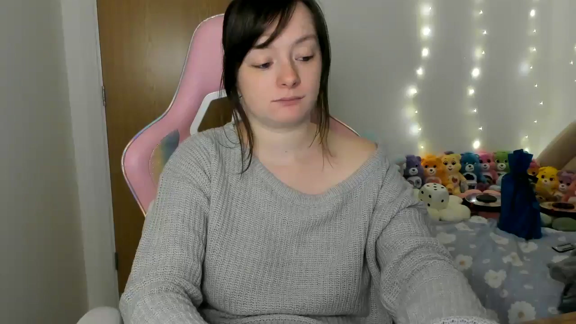 Gallery image thumbnail from JessieBear_'s myfreecams stream on, 12/23/2024, 17:49 image 19 of 20