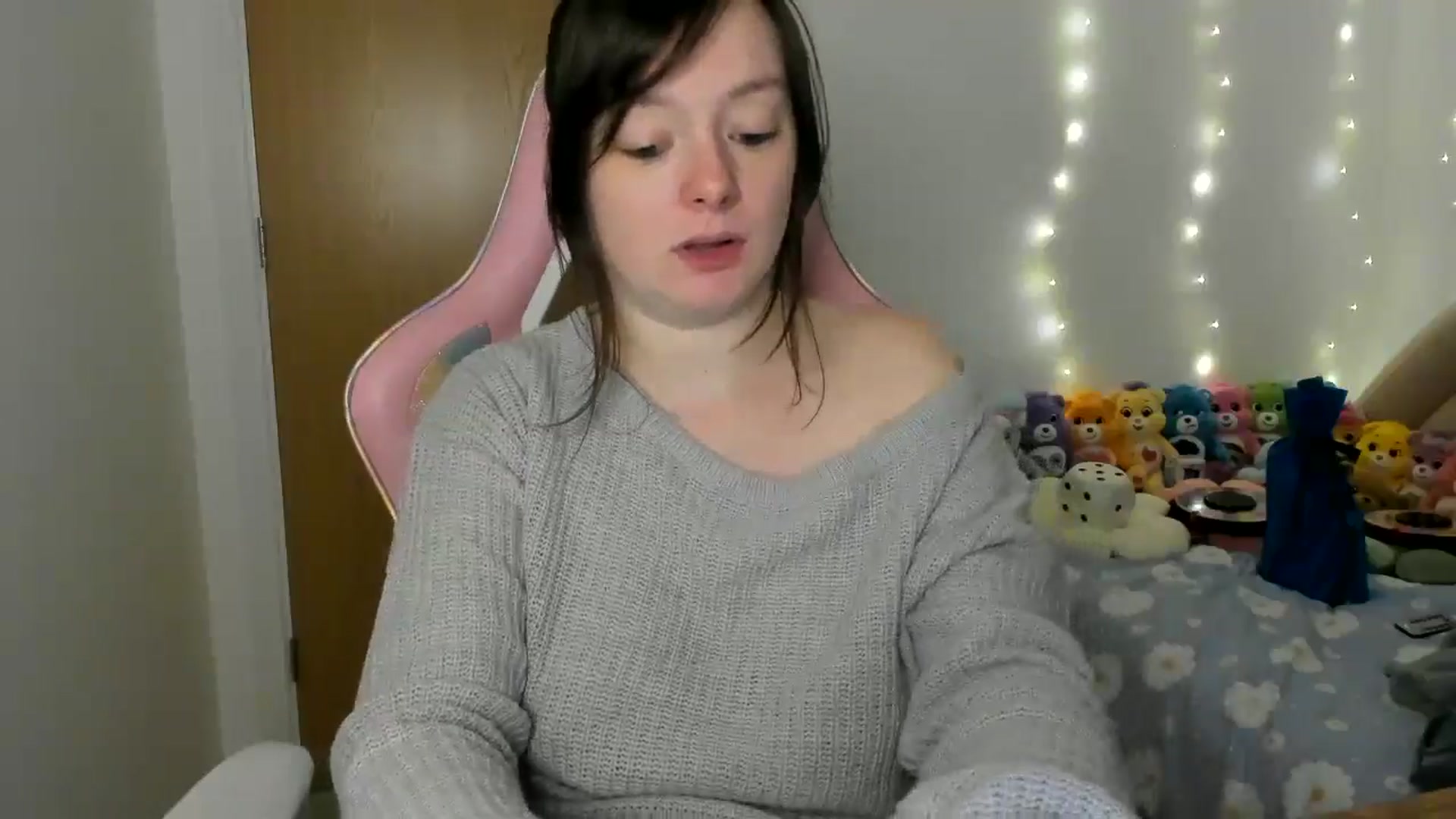 Gallery image thumbnail from JessieBear_'s myfreecams stream on, 12/23/2024, 17:49 image 14 of 20