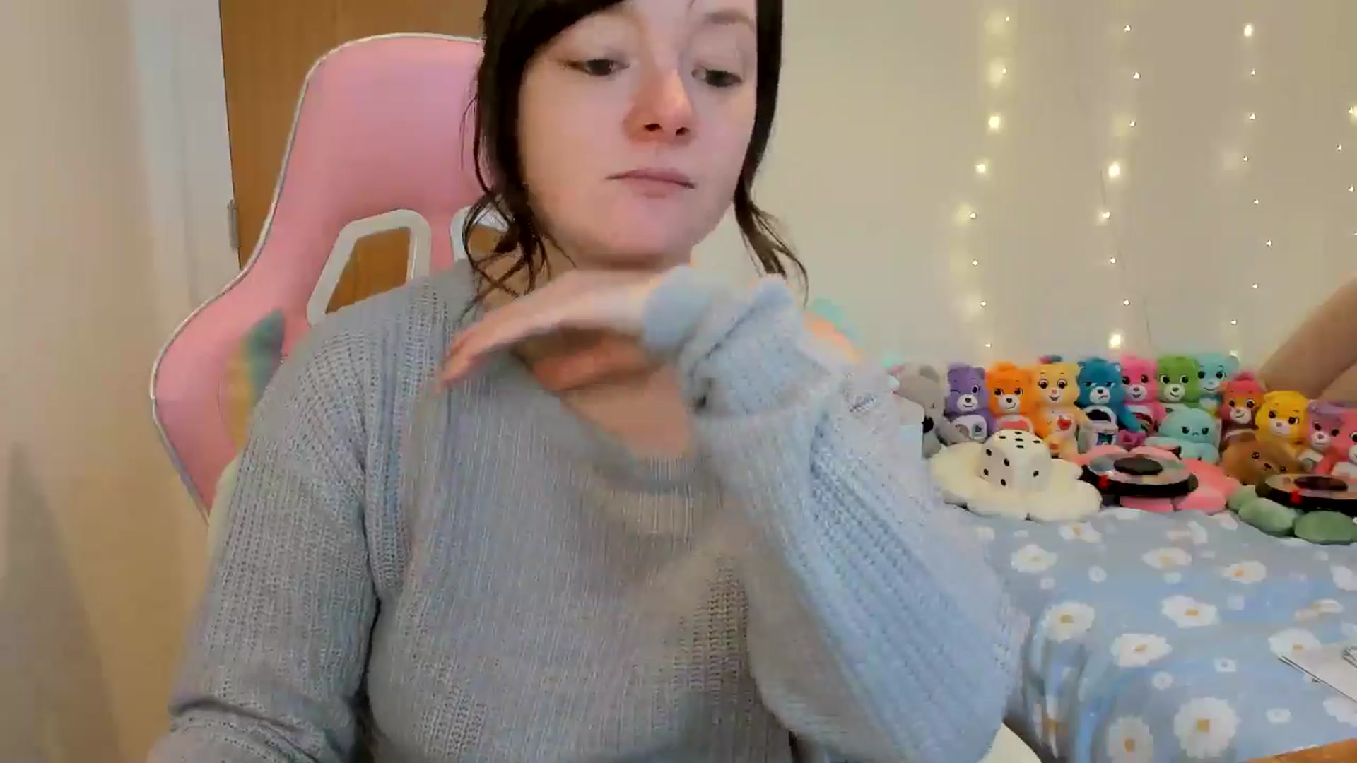 Gallery image thumbnail from JessieBear_'s myfreecams stream on, 12/30/2024, 14:34 image 20 of 20