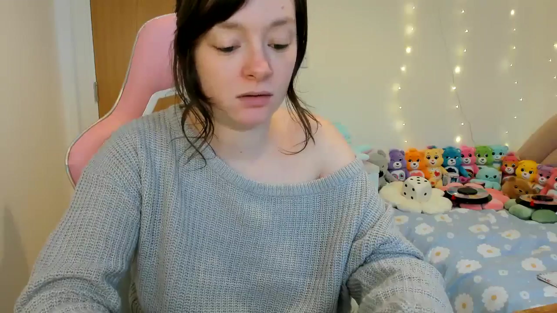 Gallery image thumbnail from JessieBear_'s myfreecams stream on, 12/30/2024, 15:23 image 16 of 20