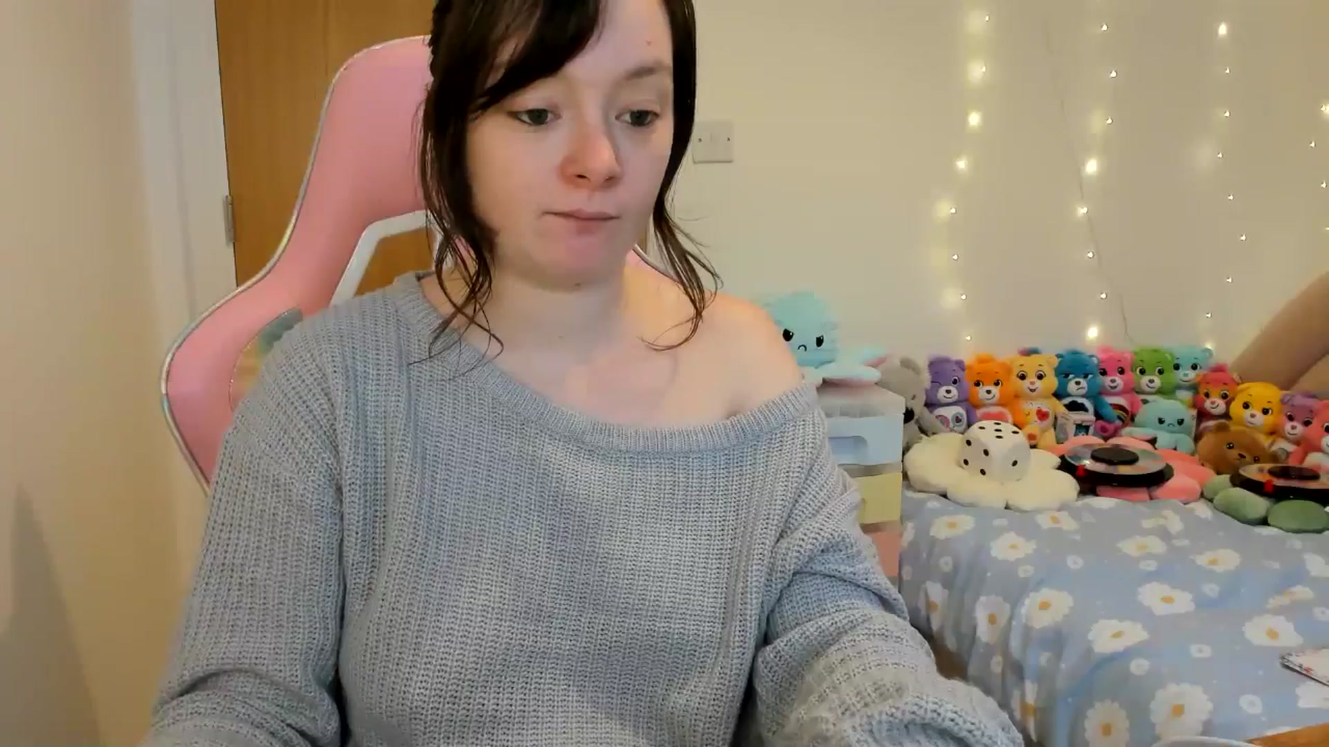 Gallery image thumbnail from JessieBear_'s myfreecams stream on, 12/30/2024, 15:23 image 20 of 20