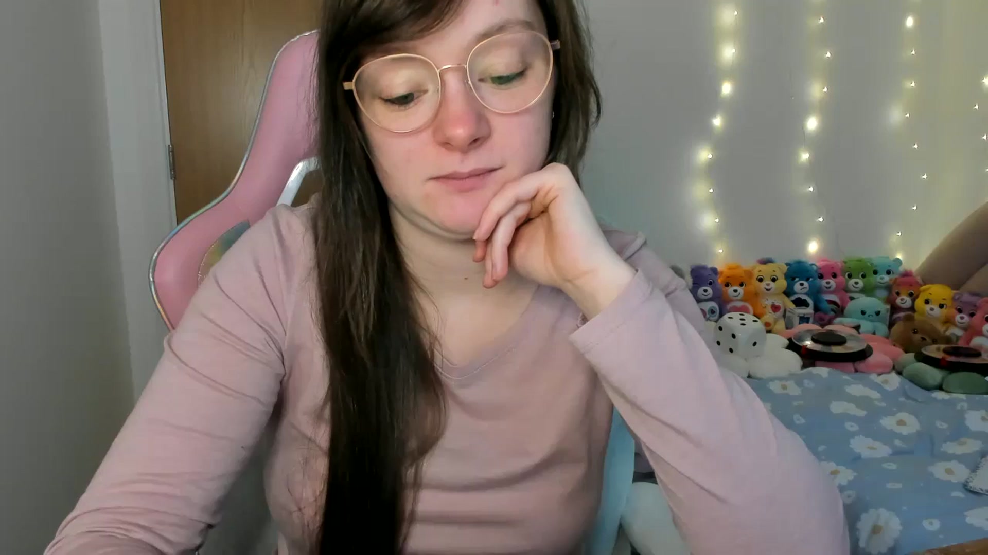 Gallery image thumbnail from JessieBear_'s myfreecams stream on, 12/31/2024, 15:54 image 11 of 20