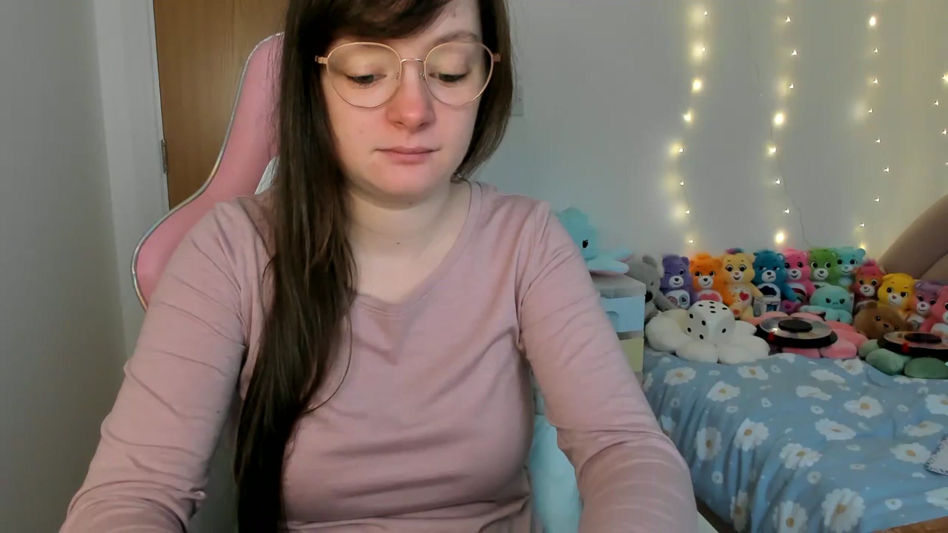 Gallery image thumbnail from JessieBear_'s myfreecams stream on, 12/31/2024, 15:54 image 5 of 20
