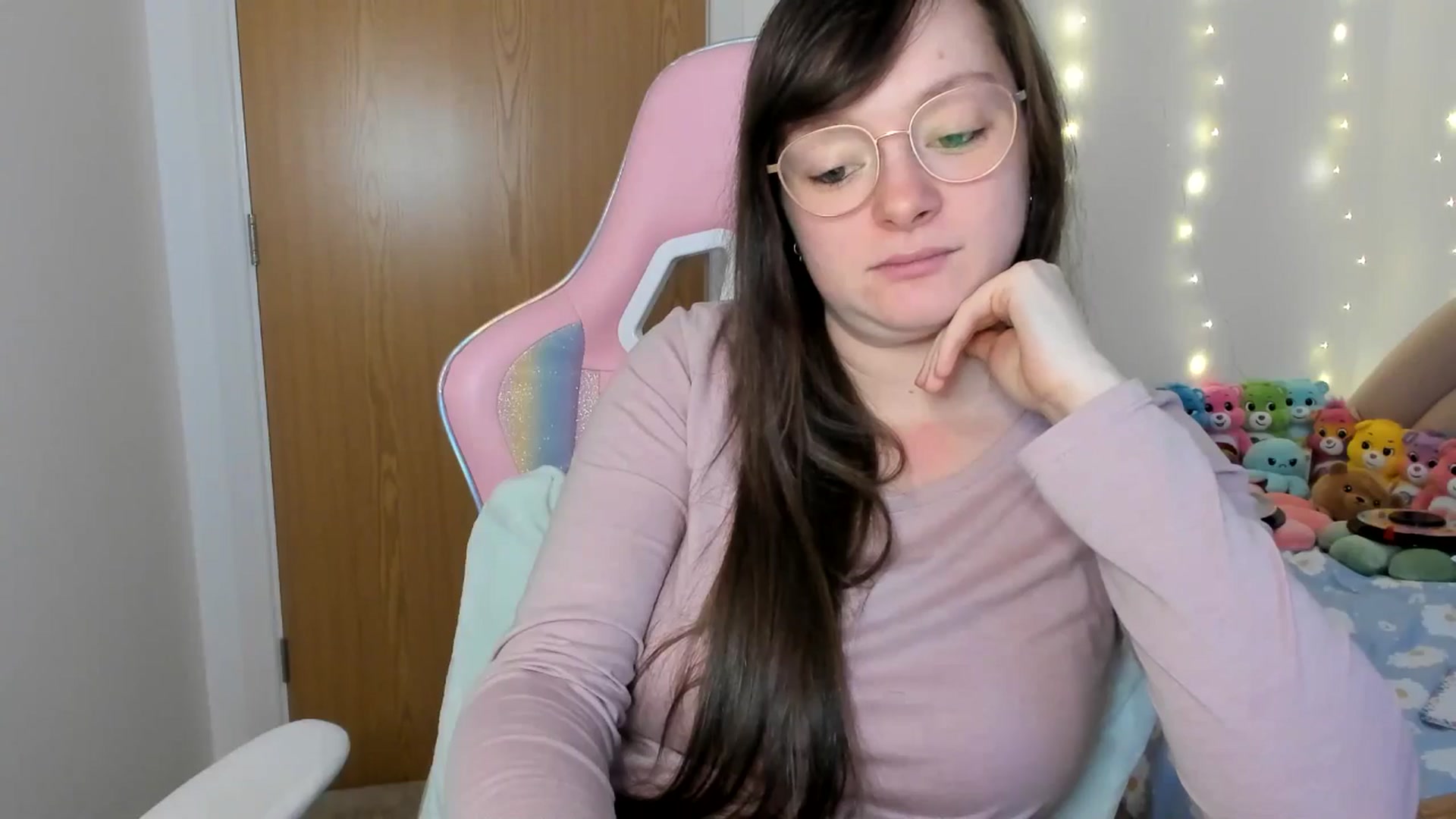 Gallery image thumbnail from JessieBear_'s myfreecams stream on, 12/31/2024, 15:54 image 18 of 20