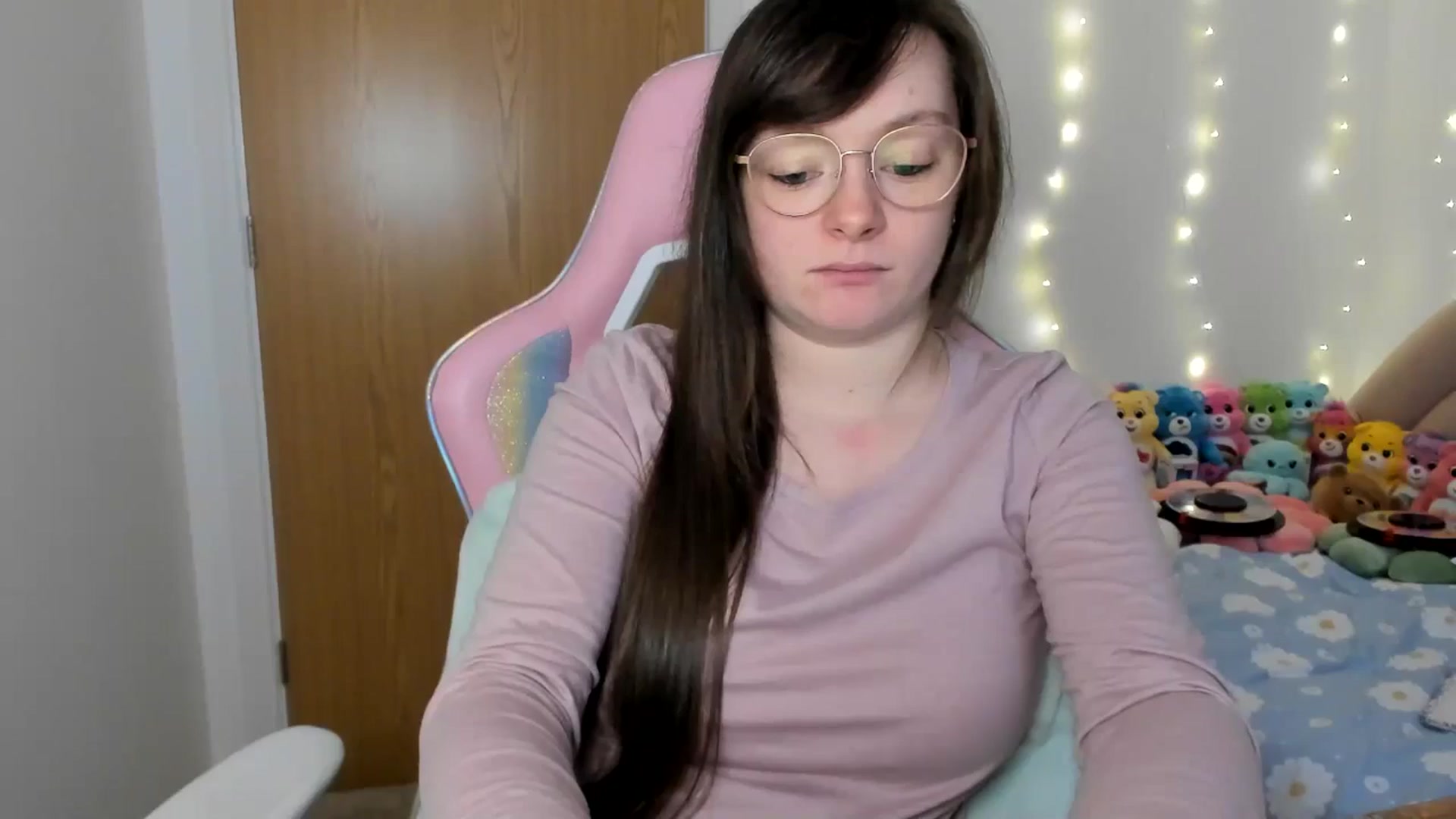 Gallery image thumbnail from JessieBear_'s myfreecams stream on, 12/31/2024, 15:54 image 20 of 20