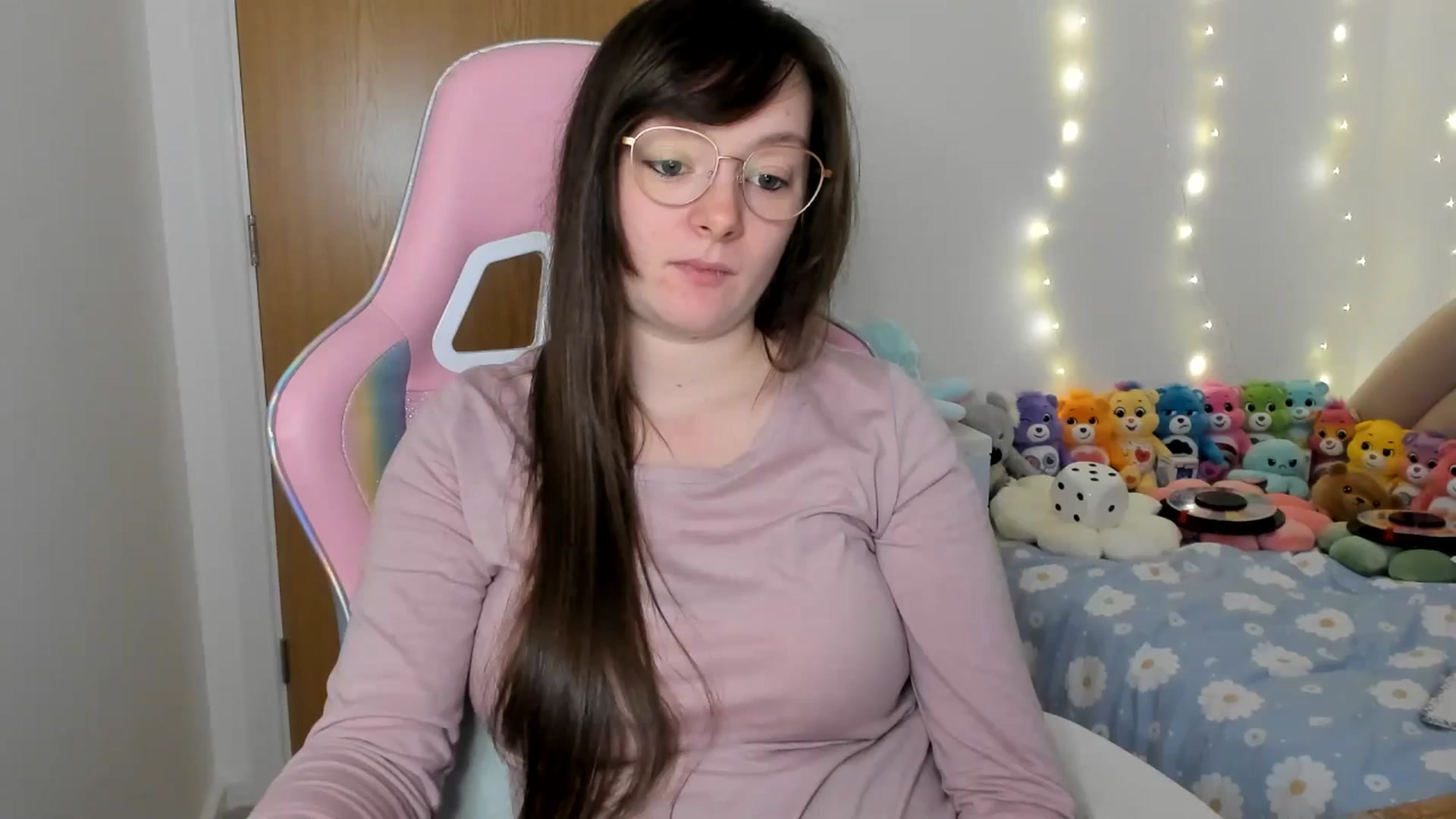 Gallery image thumbnail from JessieBear_'s myfreecams stream on, 12/31/2024, 16:24 image 1 of 20