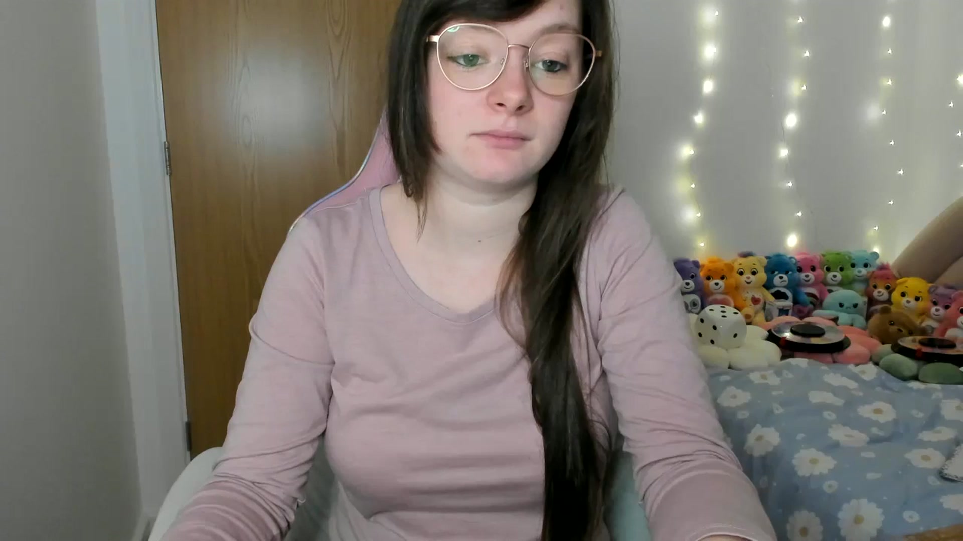 Gallery image thumbnail from JessieBear_'s myfreecams stream on, 12/31/2024, 16:24 image 13 of 20