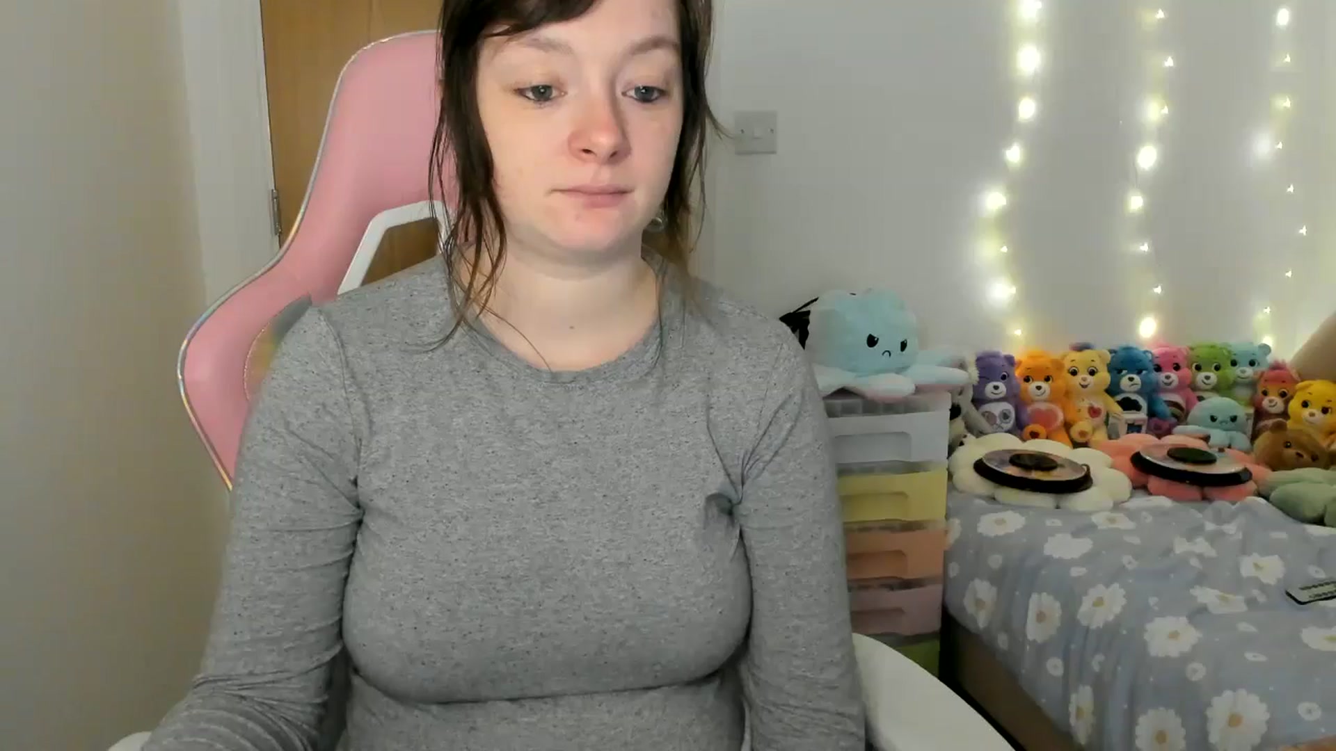 Gallery image thumbnail from JessieBear_'s myfreecams stream on, 01/03/2025, 18:03 image 5 of 20