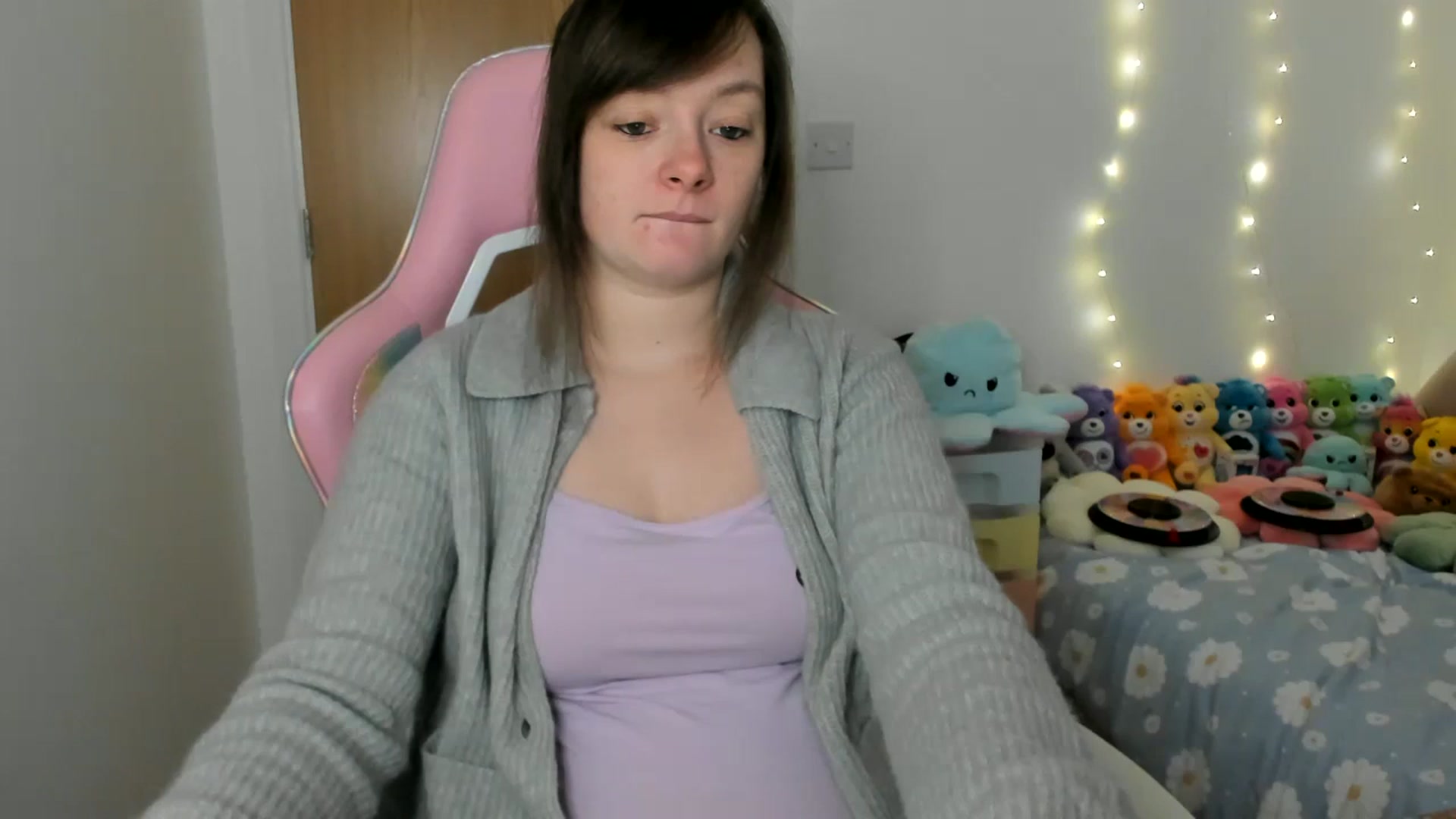 Gallery image thumbnail from JessieBear_'s myfreecams stream on, 01/07/2025, 16:06 image 2 of 20