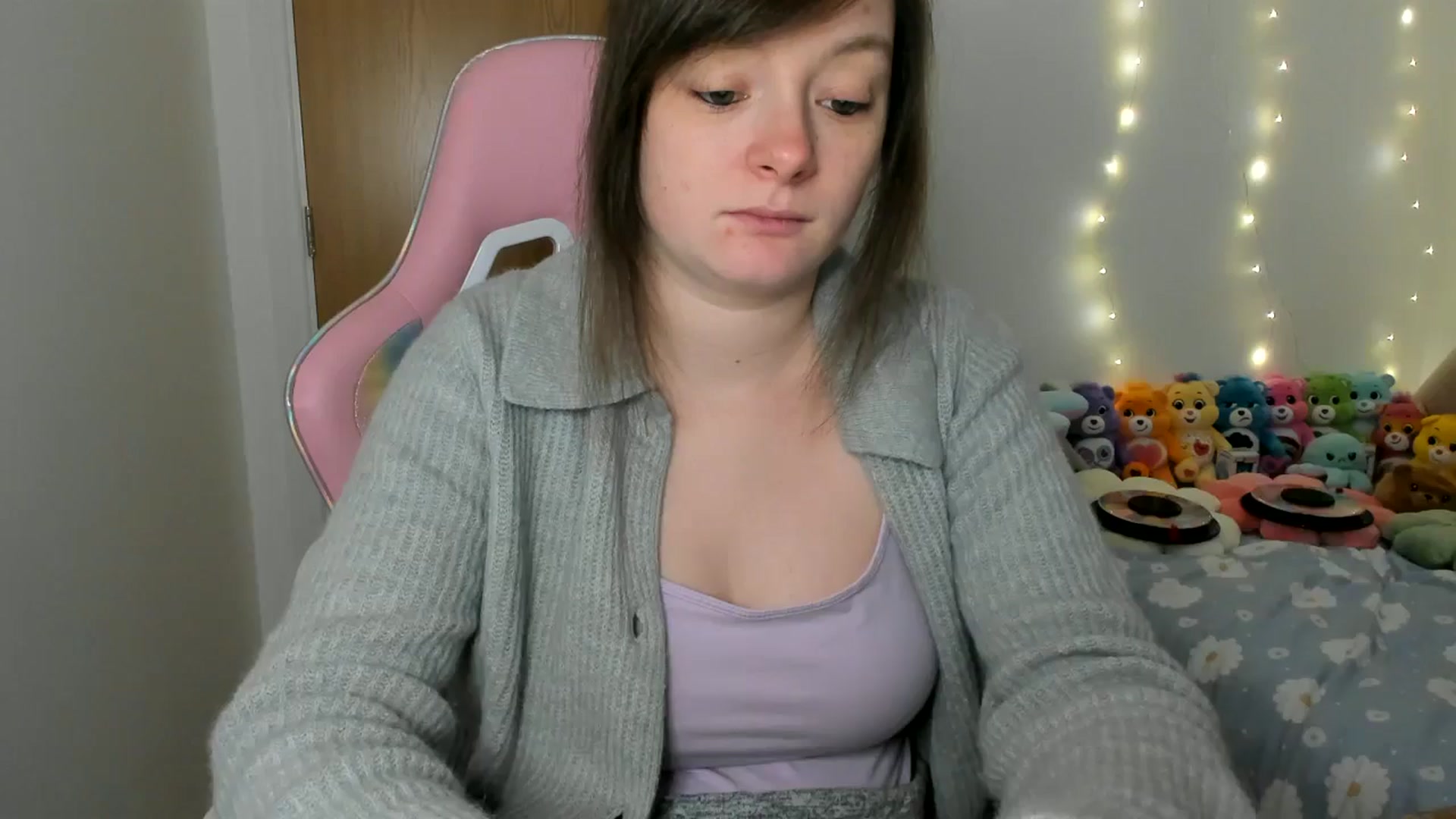 Gallery image thumbnail from JessieBear_'s myfreecams stream on, 01/07/2025, 16:06 image 1 of 20