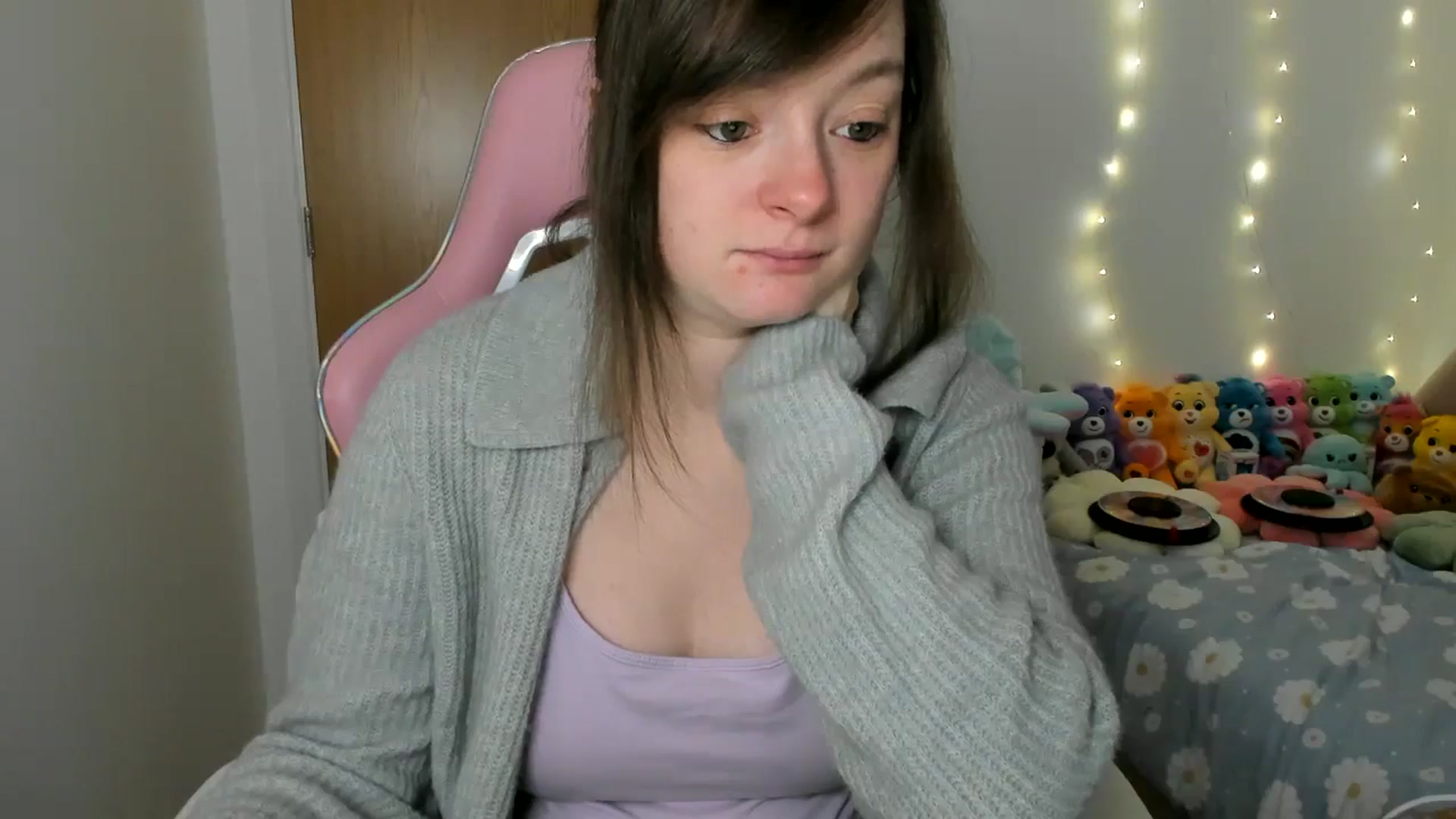 Gallery image thumbnail from JessieBear_'s myfreecams stream on, 01/07/2025, 16:06 image 14 of 20