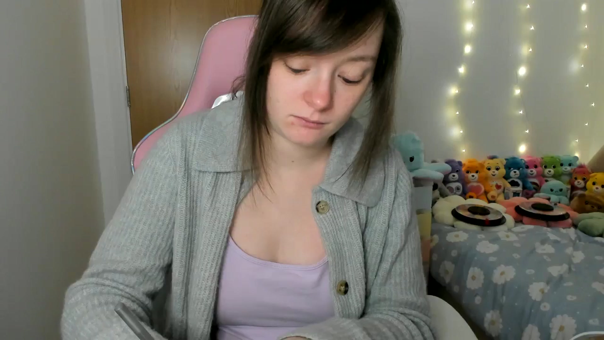 Gallery image thumbnail from JessieBear_'s myfreecams stream on, 01/07/2025, 16:06 image 15 of 20