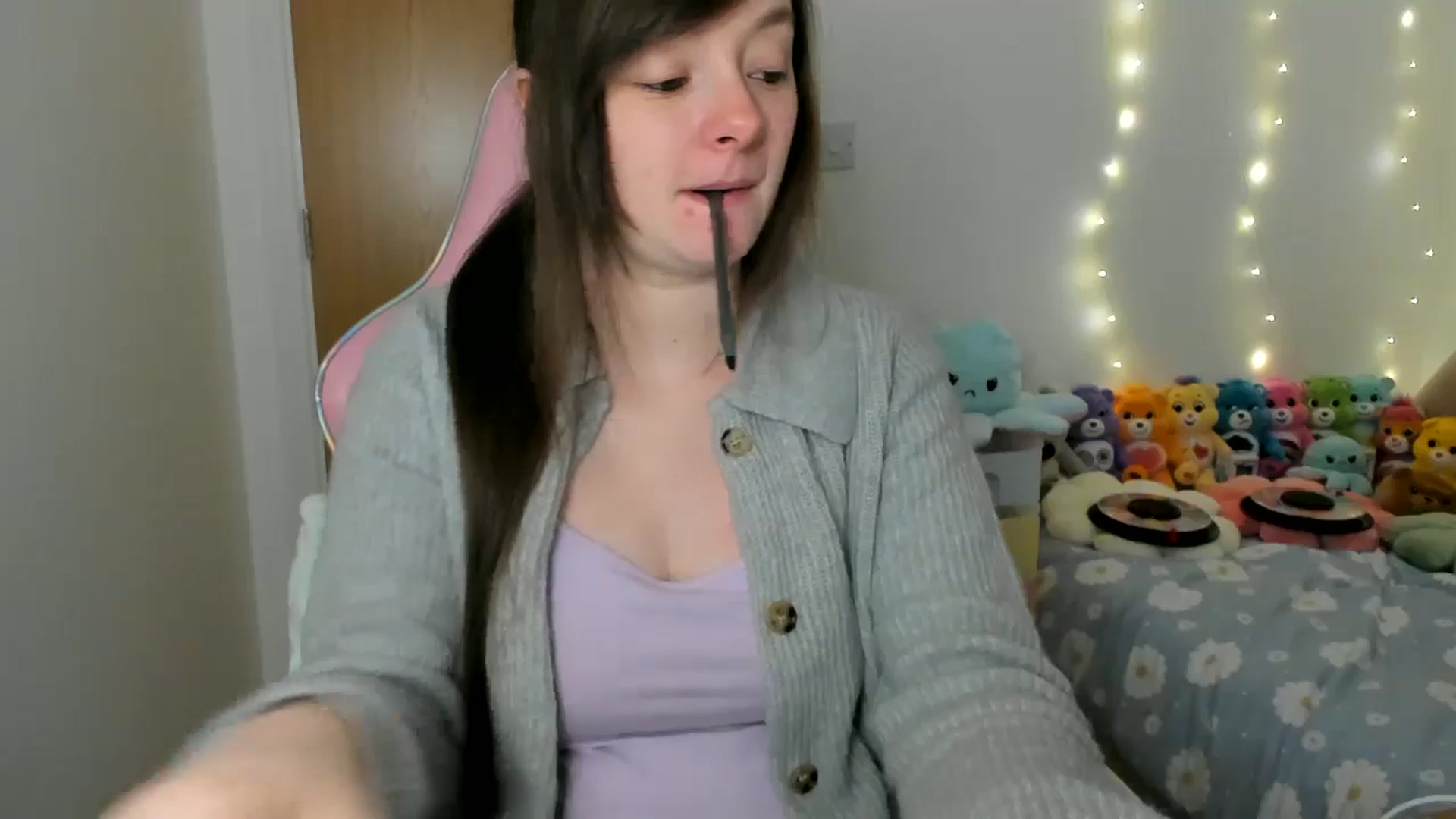 Gallery image thumbnail from JessieBear_'s myfreecams stream on, 01/07/2025, 16:06 image 10 of 20