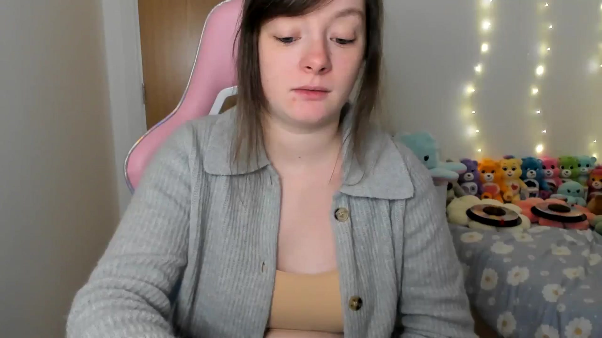 Gallery image thumbnail from JessieBear_'s myfreecams stream on, 01/07/2025, 17:51 image 10 of 20