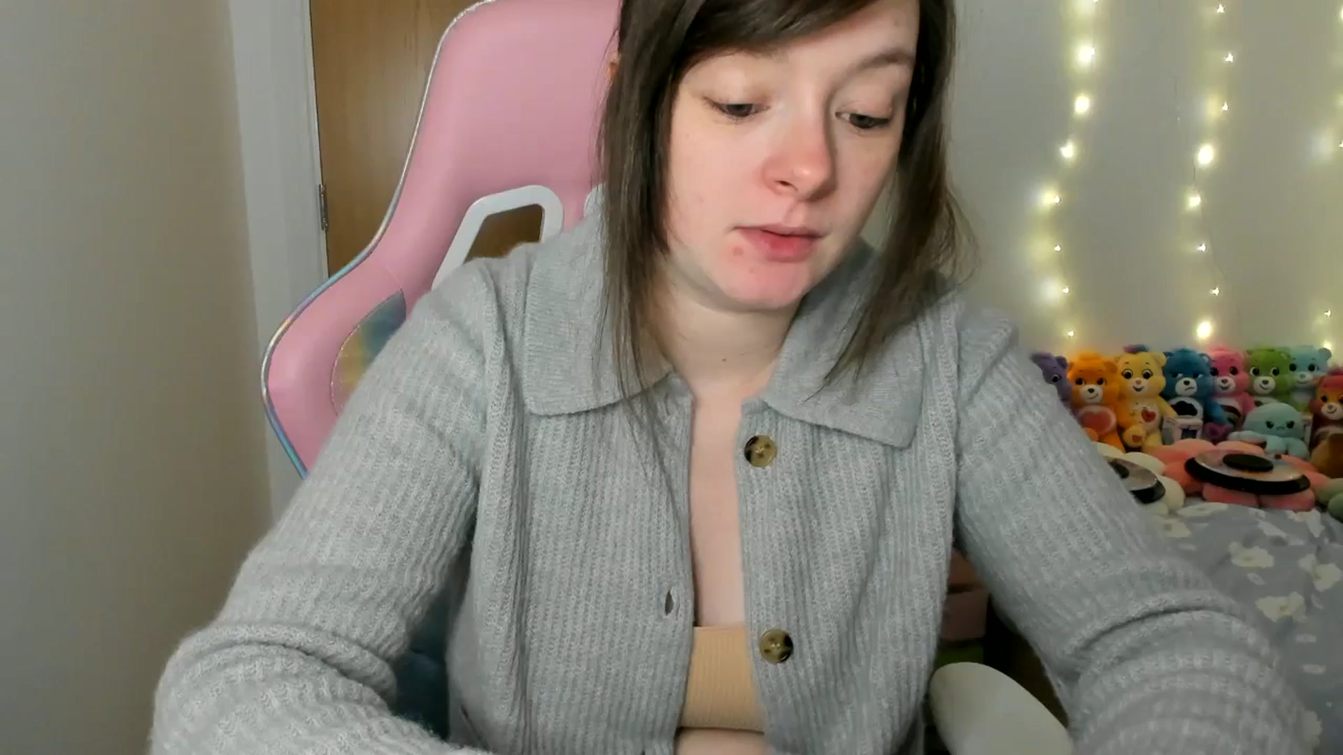 Gallery image thumbnail from JessieBear_'s myfreecams stream on, 01/07/2025, 17:51 image 18 of 20