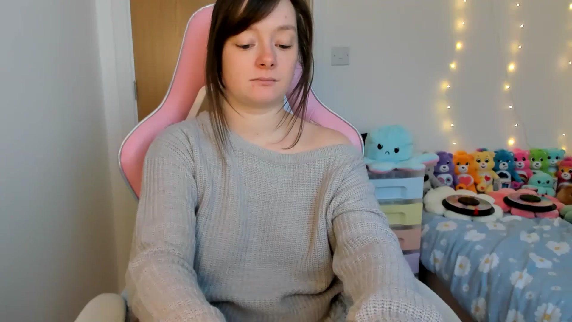Gallery image thumbnail from JessieBear_'s myfreecams stream on, 01/09/2025, 15:57 image 17 of 20