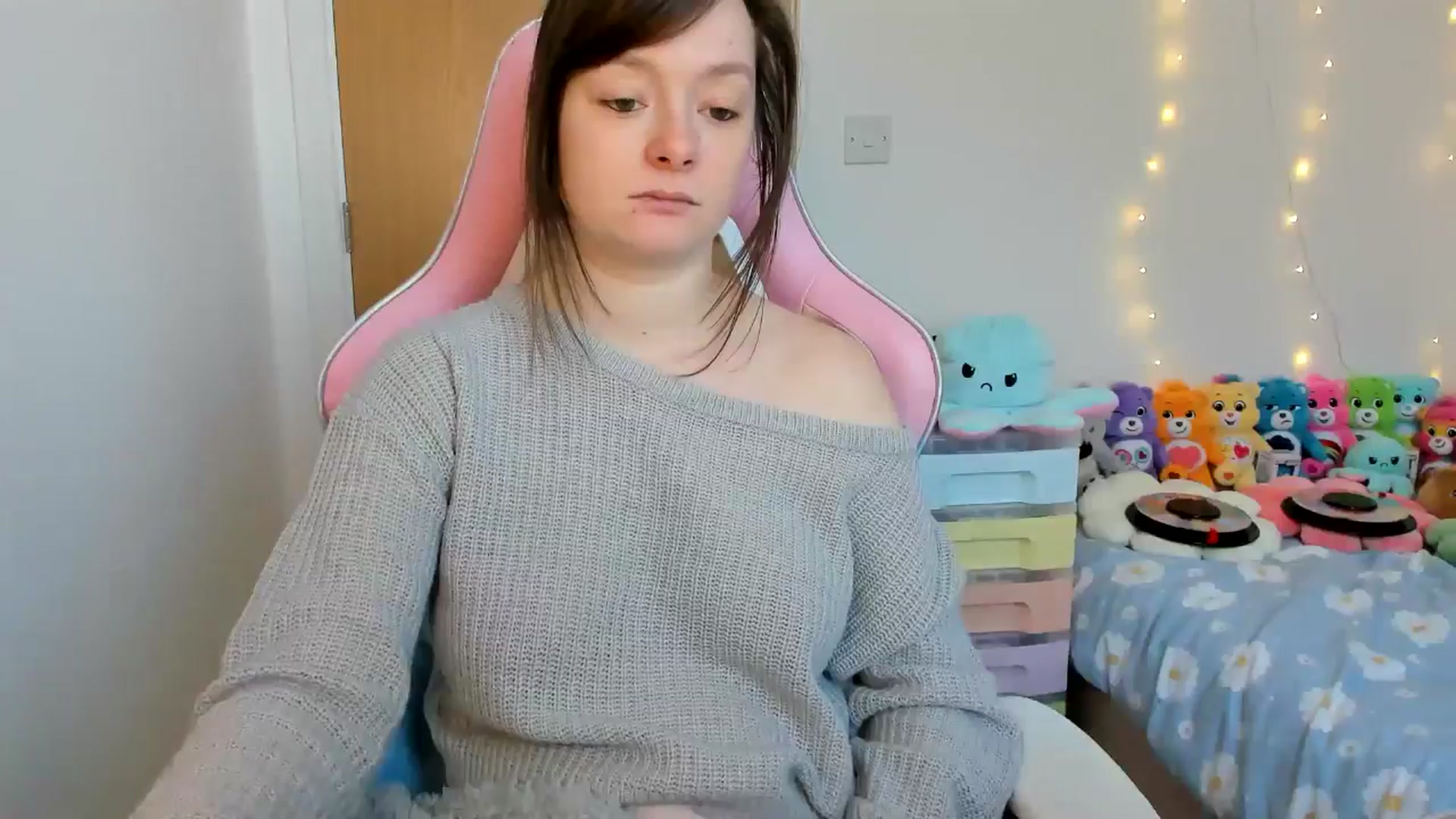 Gallery image thumbnail from JessieBear_'s myfreecams stream on, 01/09/2025, 15:57 image 5 of 20