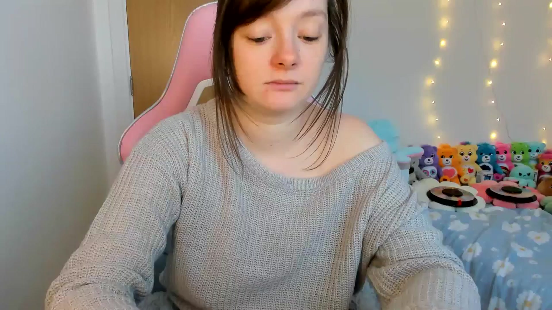 Gallery image thumbnail from JessieBear_'s myfreecams stream on, 01/09/2025, 15:57 image 14 of 20