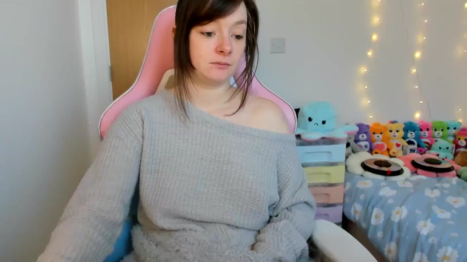 Gallery image thumbnail from JessieBear_'s myfreecams stream on, 01/09/2025, 15:57 image 11 of 20