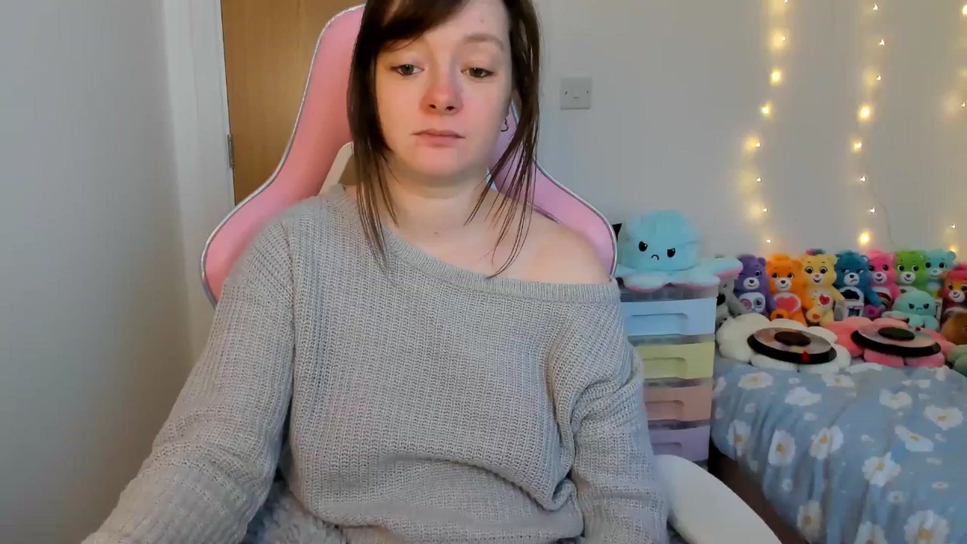 Gallery image thumbnail from JessieBear_'s myfreecams stream on, 01/09/2025, 15:57 image 20 of 20
