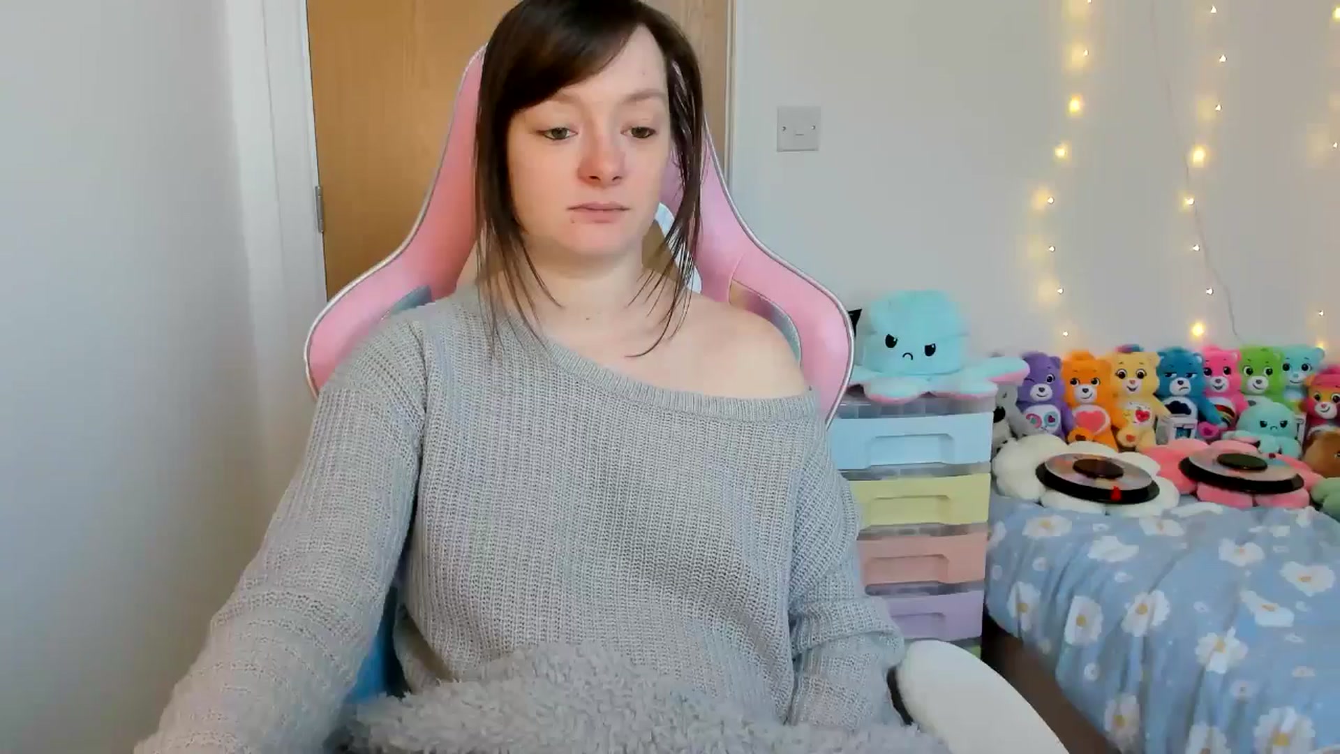Gallery image thumbnail from JessieBear_'s myfreecams stream on, 01/09/2025, 15:57 image 6 of 20