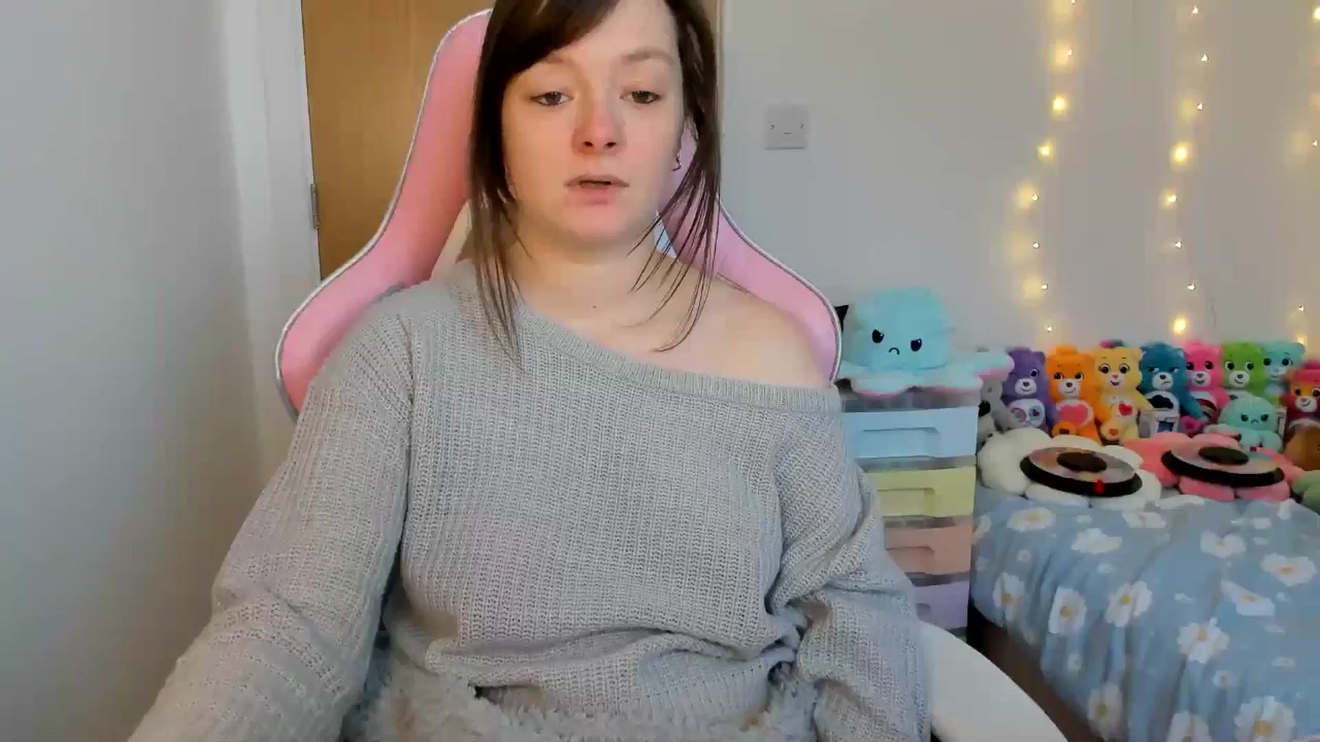 Gallery image thumbnail from JessieBear_'s myfreecams stream on, 01/09/2025, 15:57 image 16 of 20