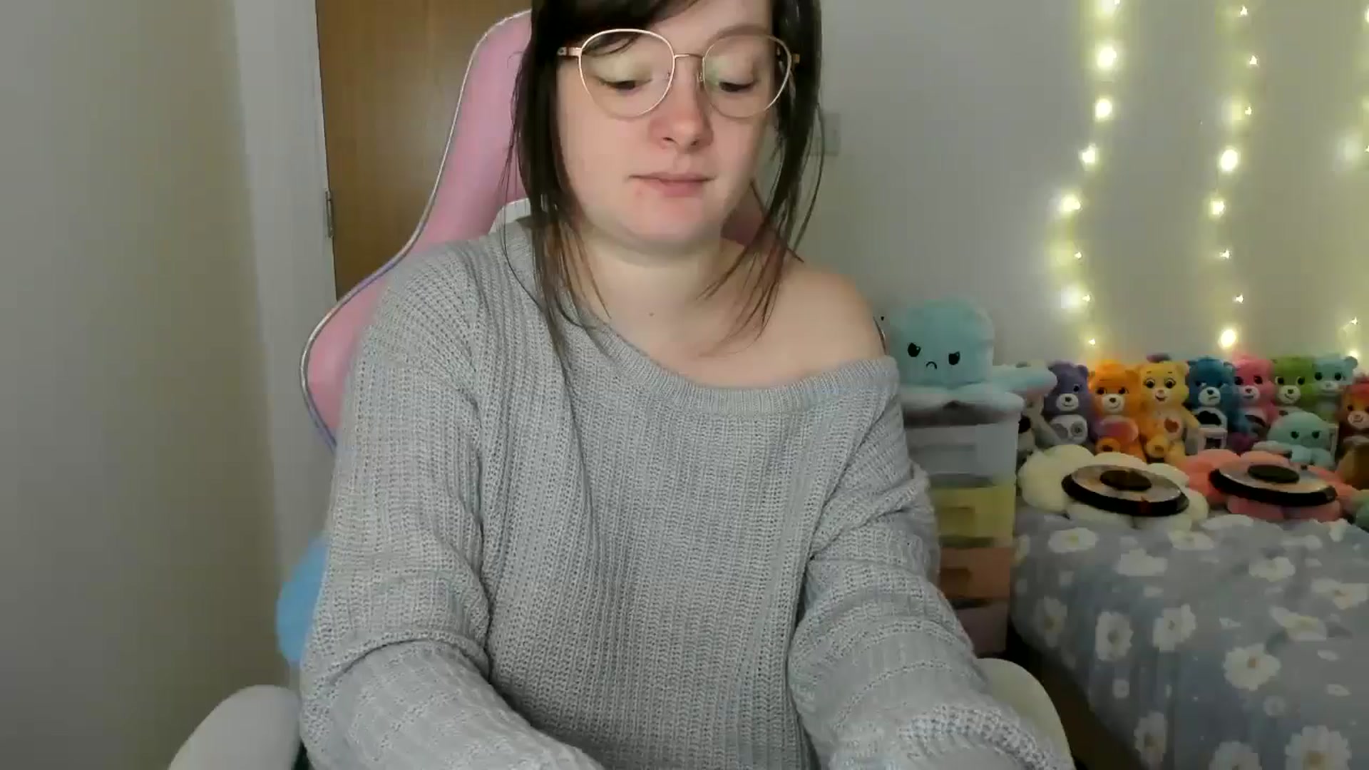 Gallery image thumbnail from JessieBear_'s myfreecams stream on, 01/09/2025, 17:31 image 7 of 20