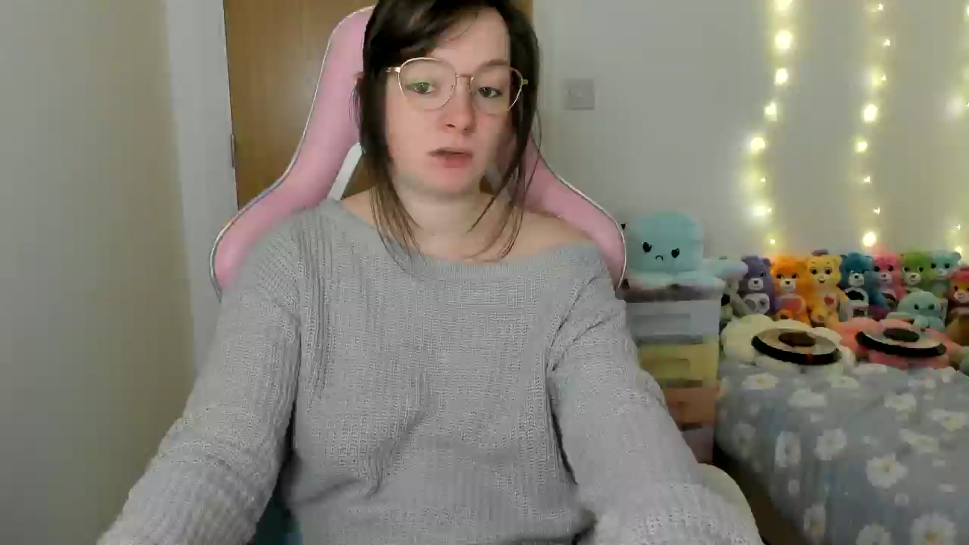 Gallery image thumbnail from JessieBear_'s myfreecams stream on, 01/09/2025, 17:31 image 14 of 20