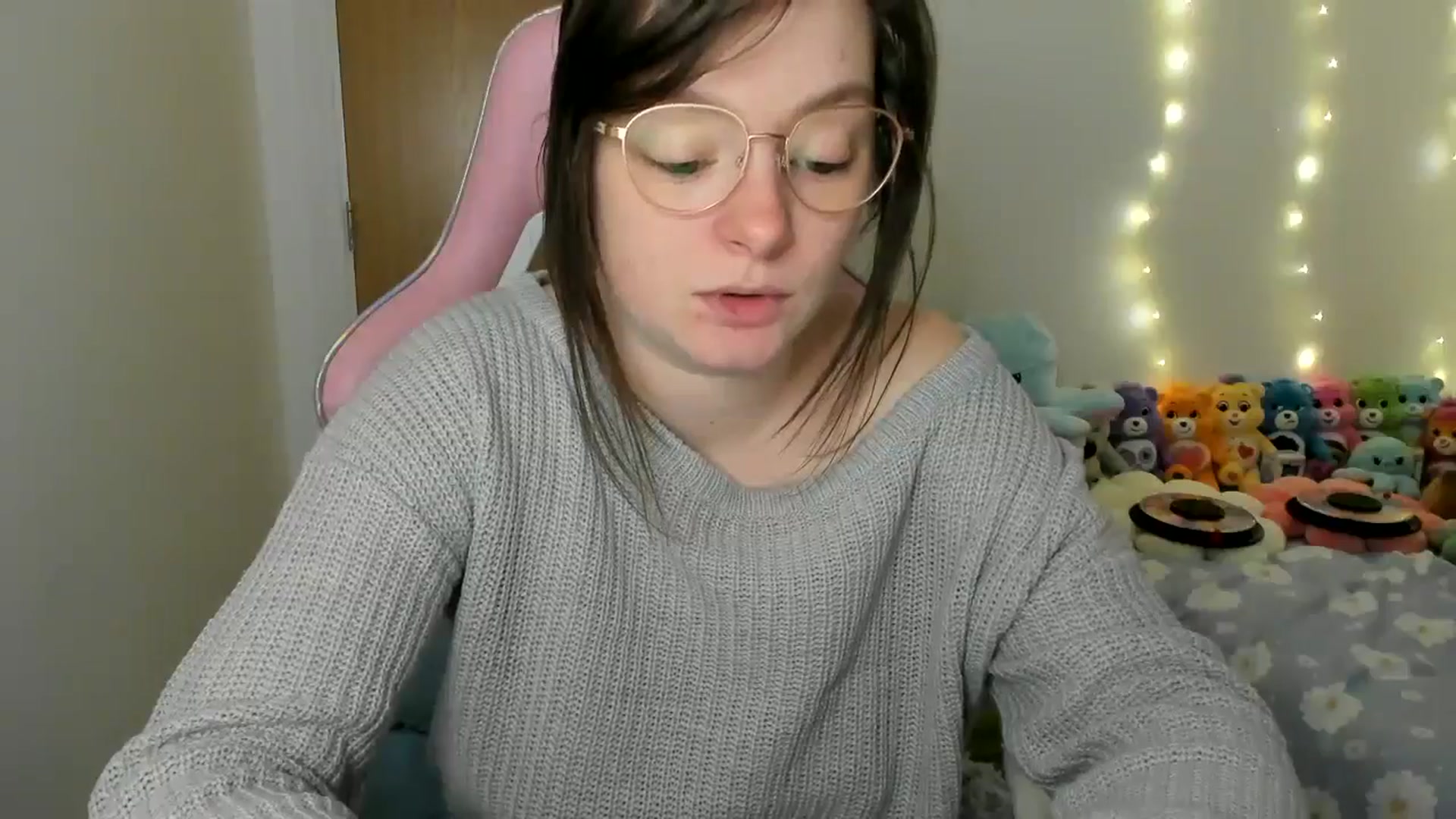 Gallery image thumbnail from JessieBear_'s myfreecams stream on, 01/09/2025, 17:31 image 13 of 20