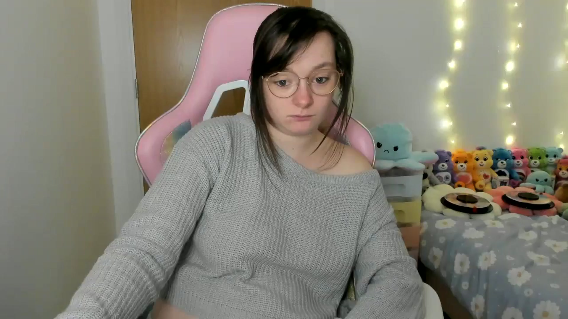 Gallery image thumbnail from JessieBear_'s myfreecams stream on, 01/09/2025, 17:31 image 16 of 20