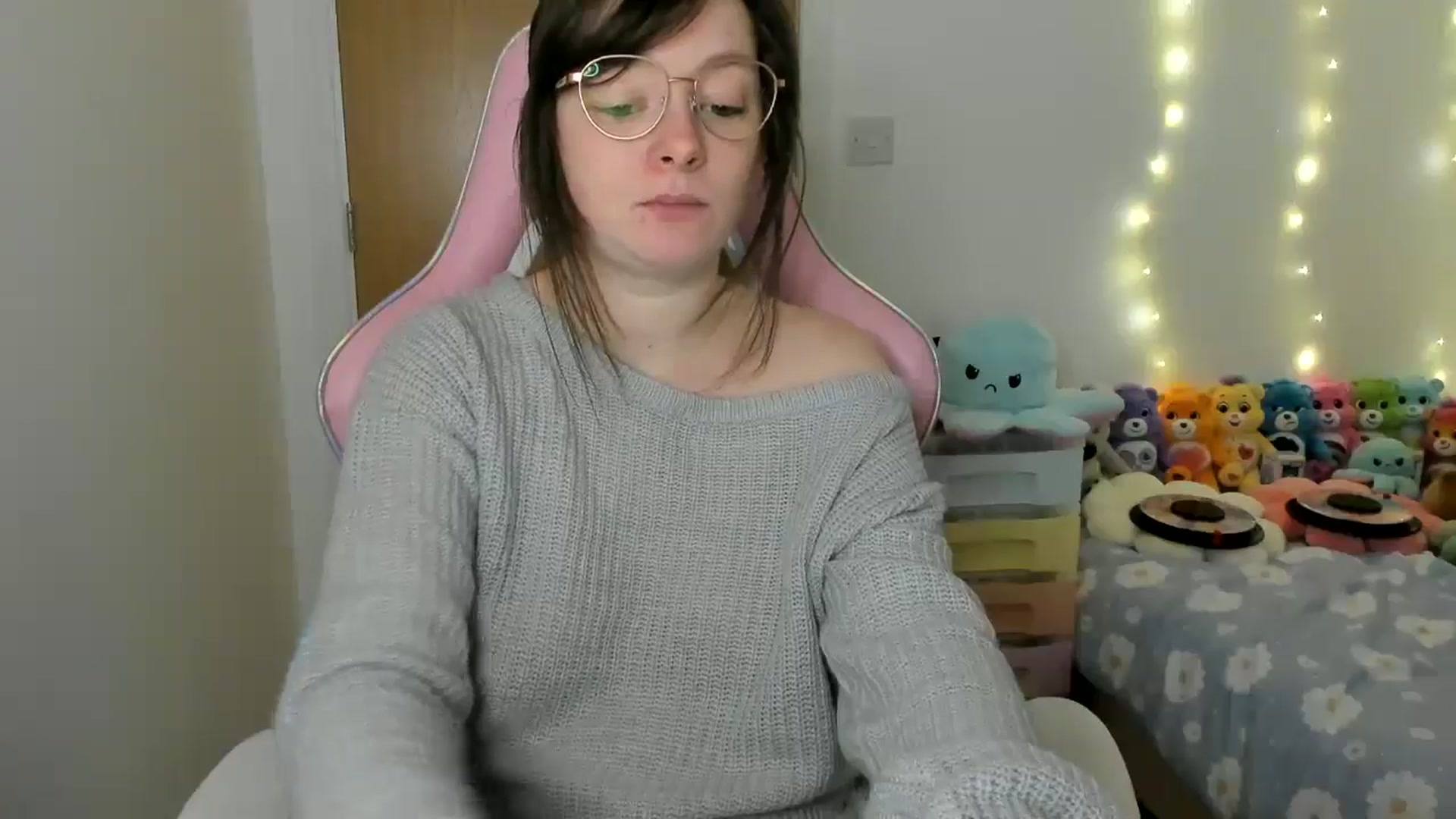 Gallery image thumbnail from JessieBear_'s myfreecams stream on, 01/09/2025, 17:31 image 6 of 20