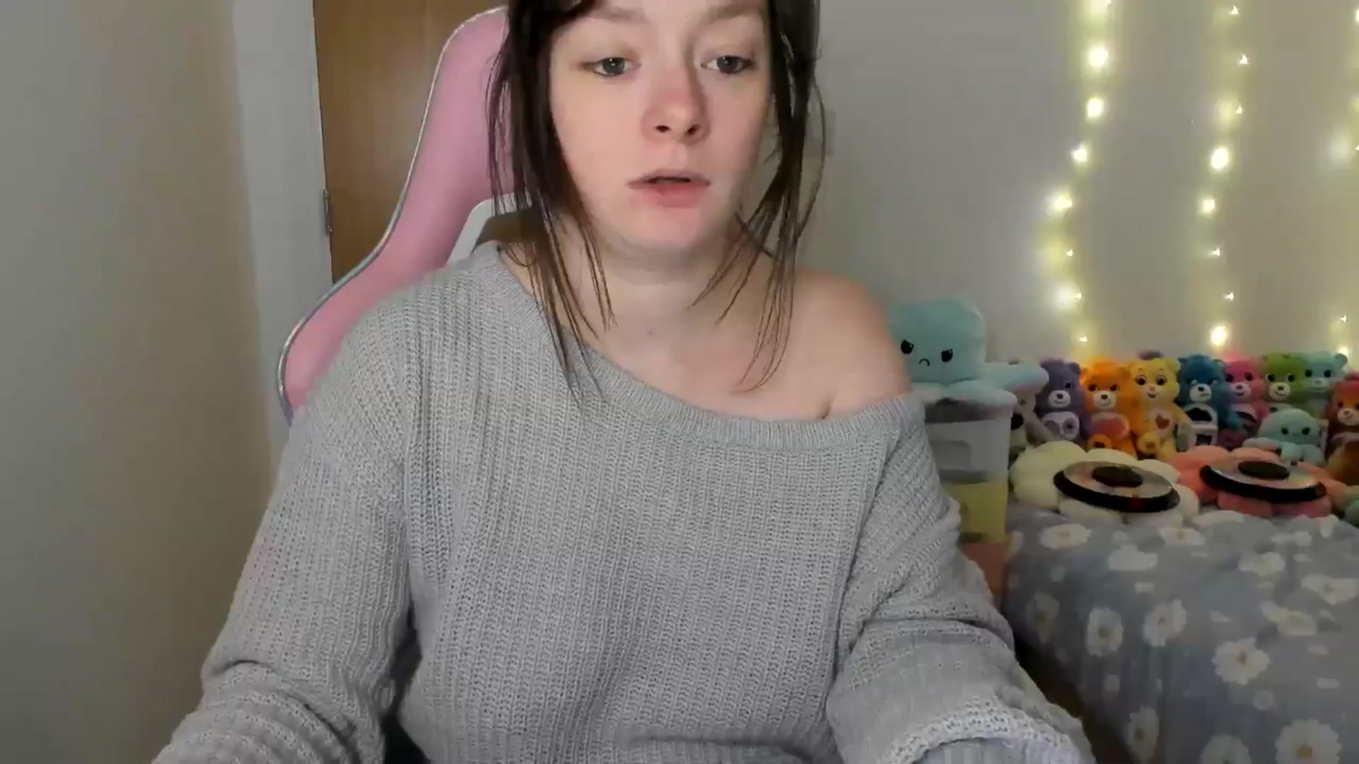 Gallery image thumbnail from JessieBear_'s myfreecams stream on, 01/09/2025, 18:02 image 12 of 20