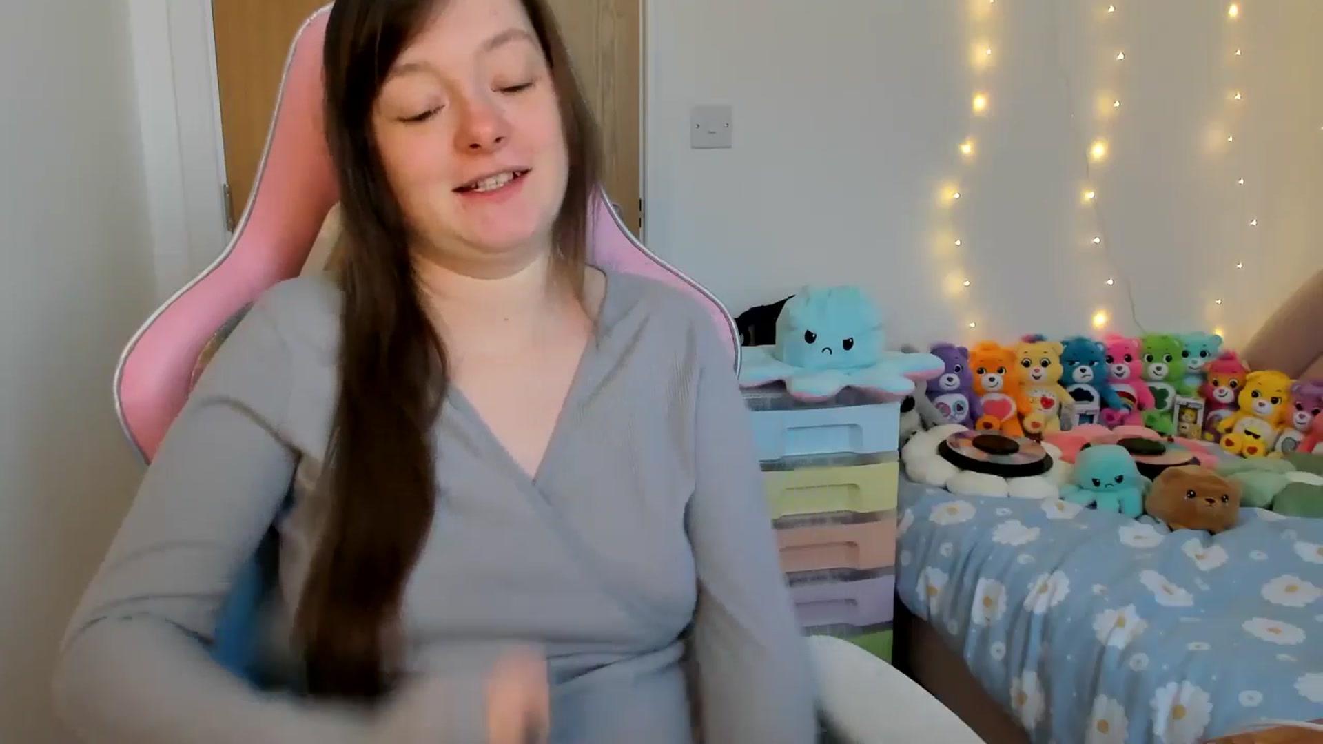 Gallery image thumbnail from JessieBear_'s myfreecams stream on, 01/10/2025, 16:20 image 10 of 20