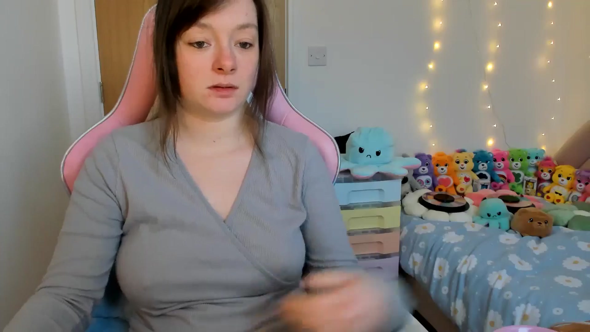 Gallery image thumbnail from JessieBear_'s myfreecams stream on, 01/10/2025, 16:20 image 8 of 20