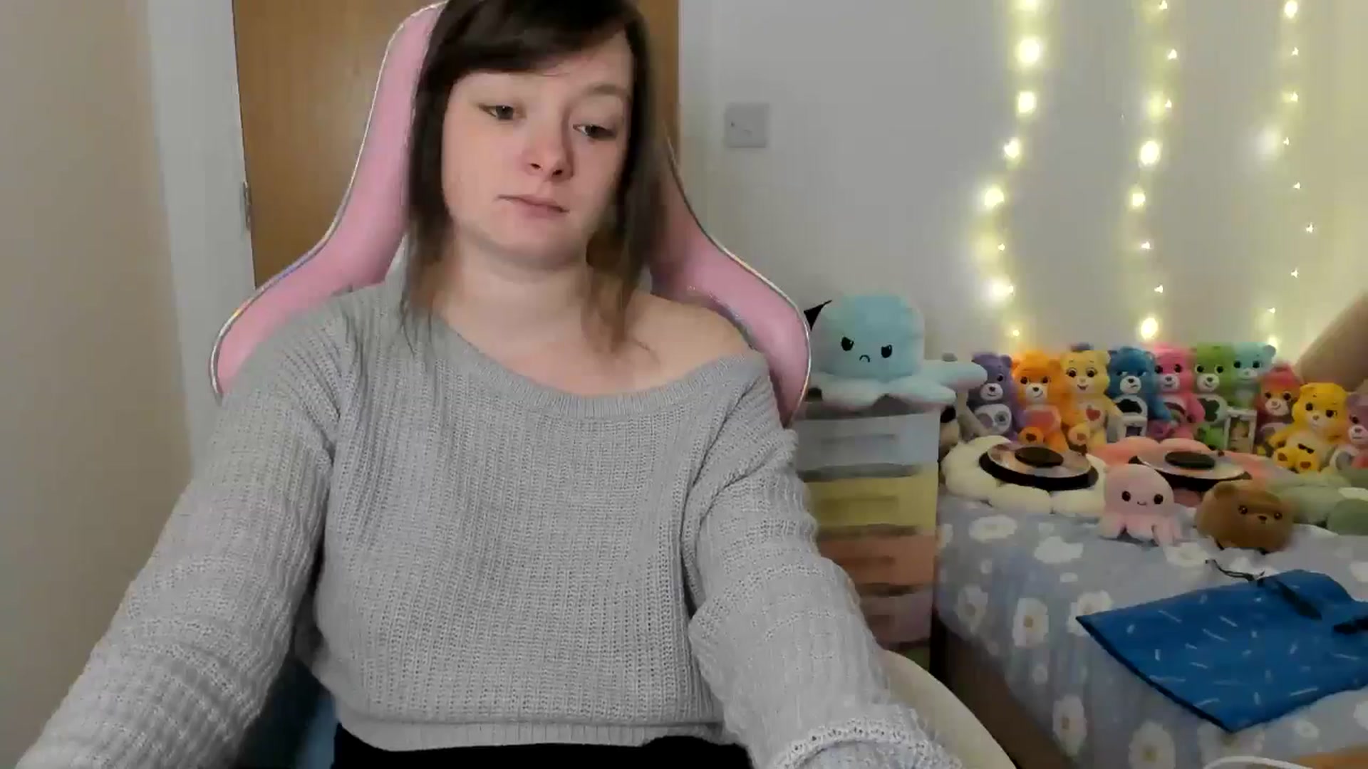 Gallery image thumbnail from JessieBear_'s myfreecams stream on, 01/10/2025, 16:56 image 6 of 20