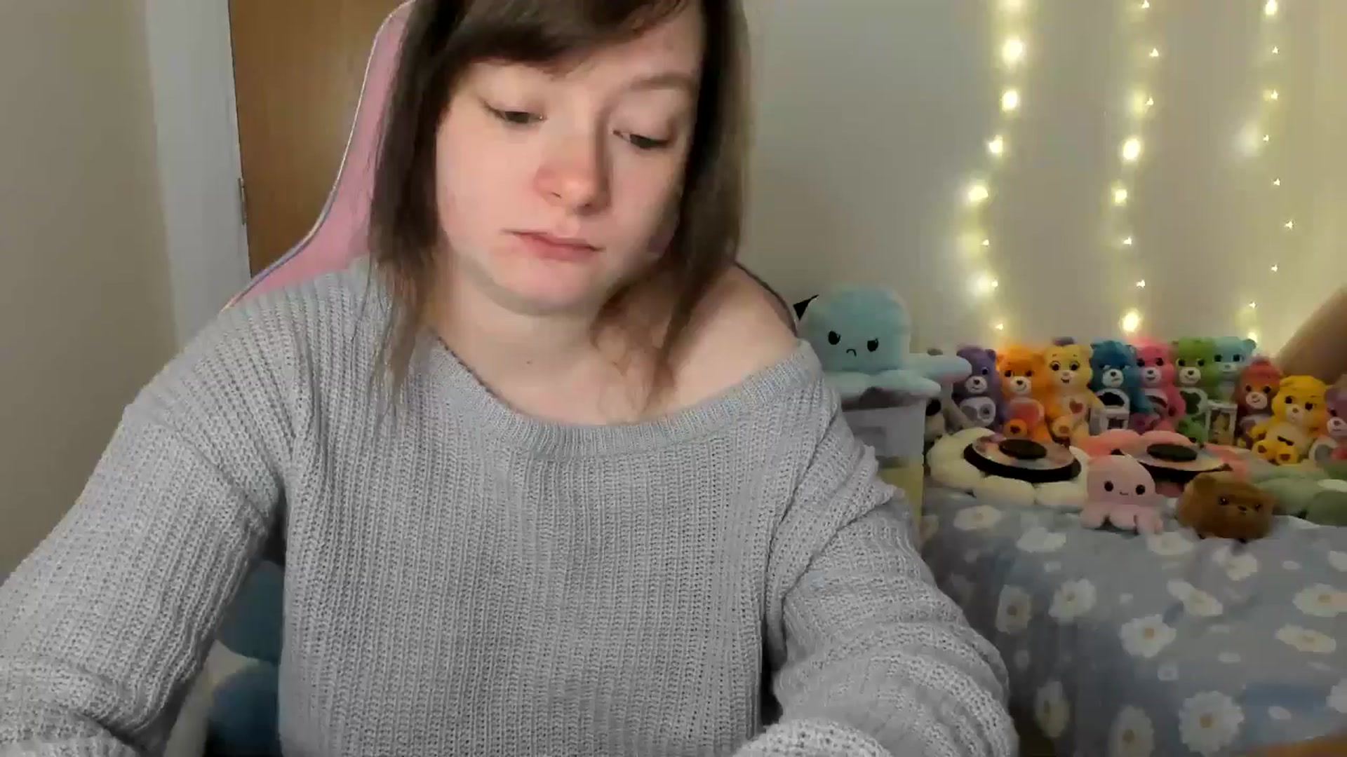Gallery image thumbnail from JessieBear_'s myfreecams stream on, 01/10/2025, 16:56 image 1 of 20
