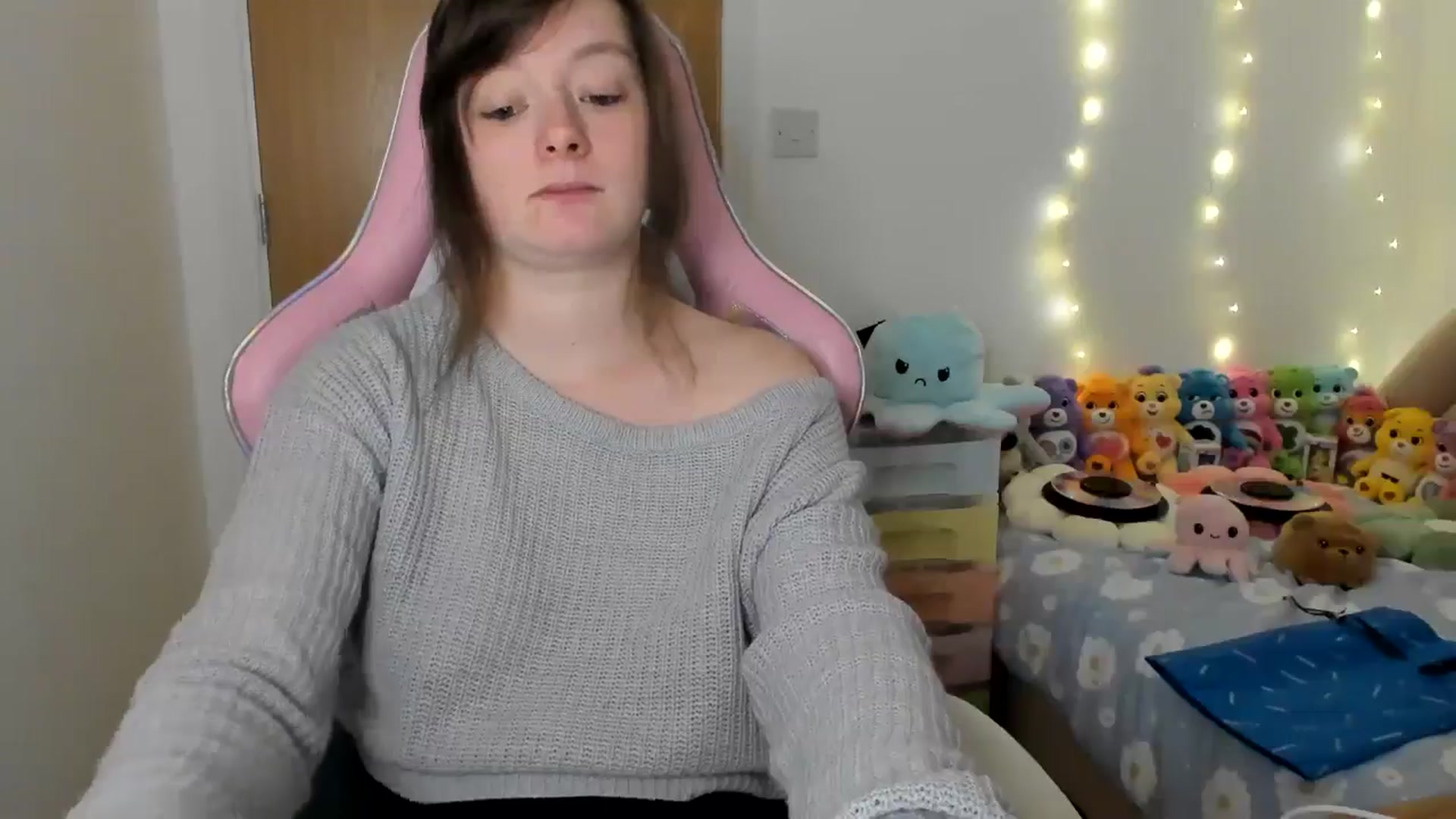 Gallery image thumbnail from JessieBear_'s myfreecams stream on, 01/10/2025, 16:56 image 5 of 20