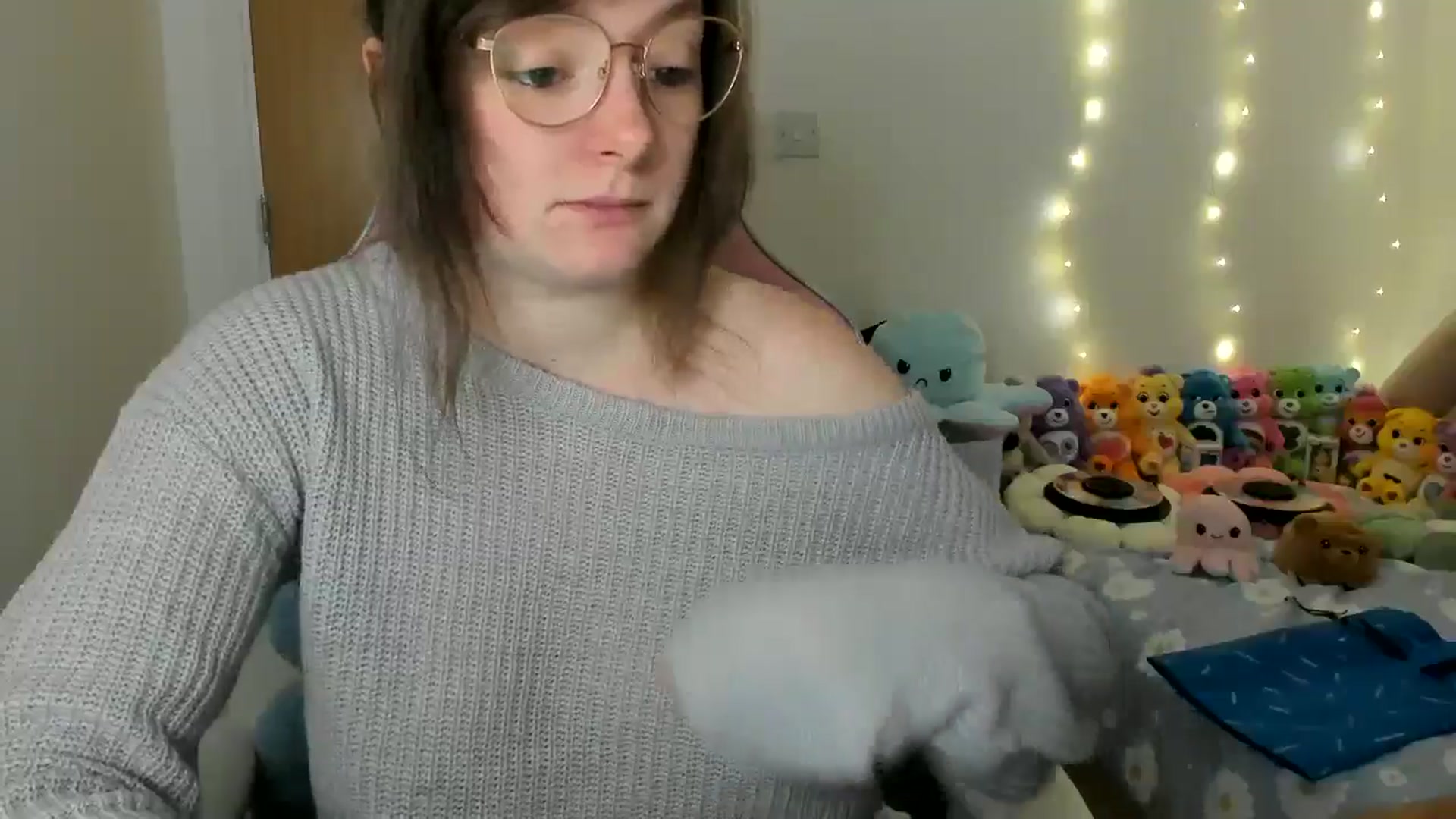 Gallery image thumbnail from JessieBear_'s myfreecams stream on, 01/10/2025, 17:16 image 9 of 20
