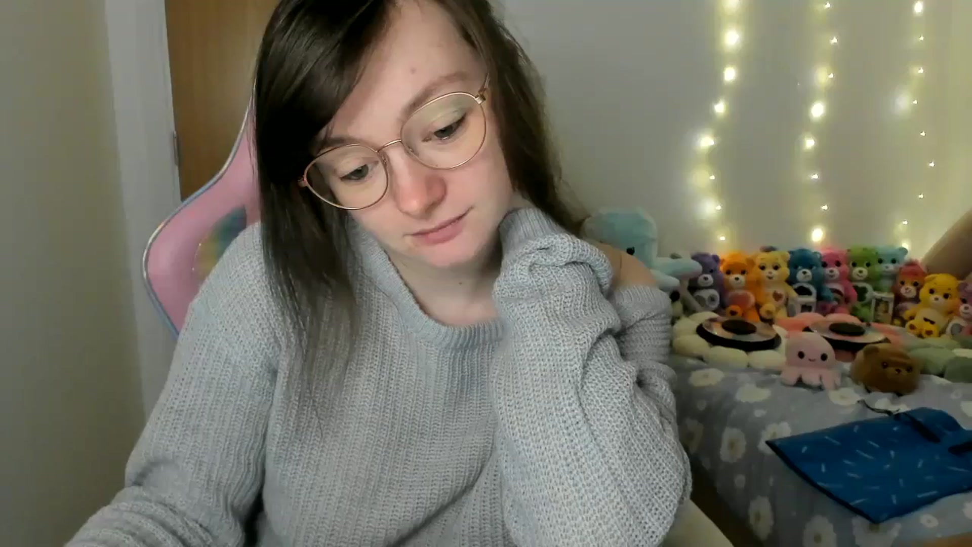 Gallery image thumbnail from JessieBear_'s myfreecams stream on, 01/10/2025, 17:16 image 5 of 20