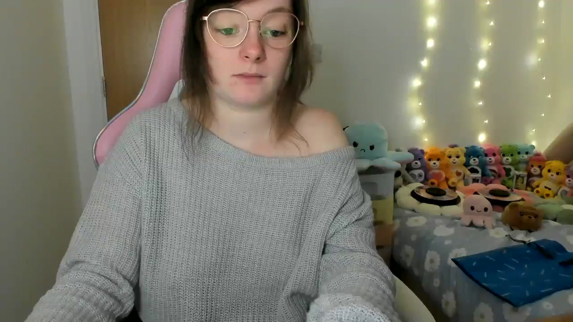 Gallery image thumbnail from JessieBear_'s myfreecams stream on, 01/10/2025, 17:16 image 14 of 20