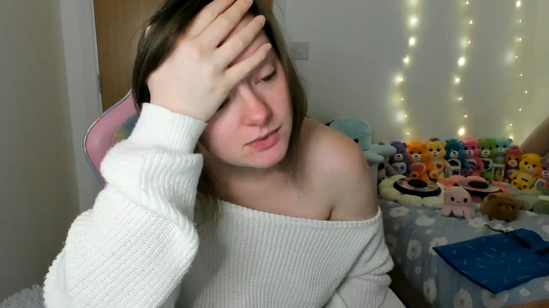 Gallery image thumbnail from JessieBear_'s myfreecams stream on, 01/10/2025, 18:01 image 20 of 20